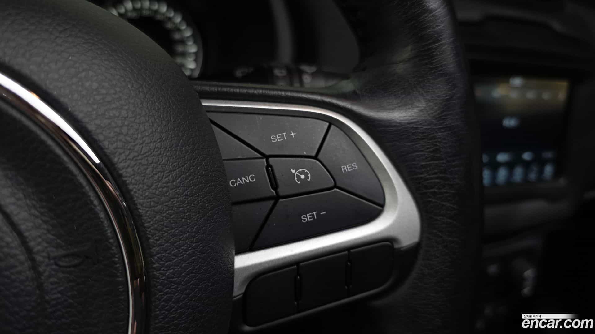 Renegade Jeep 2020.5-OPTION-041
