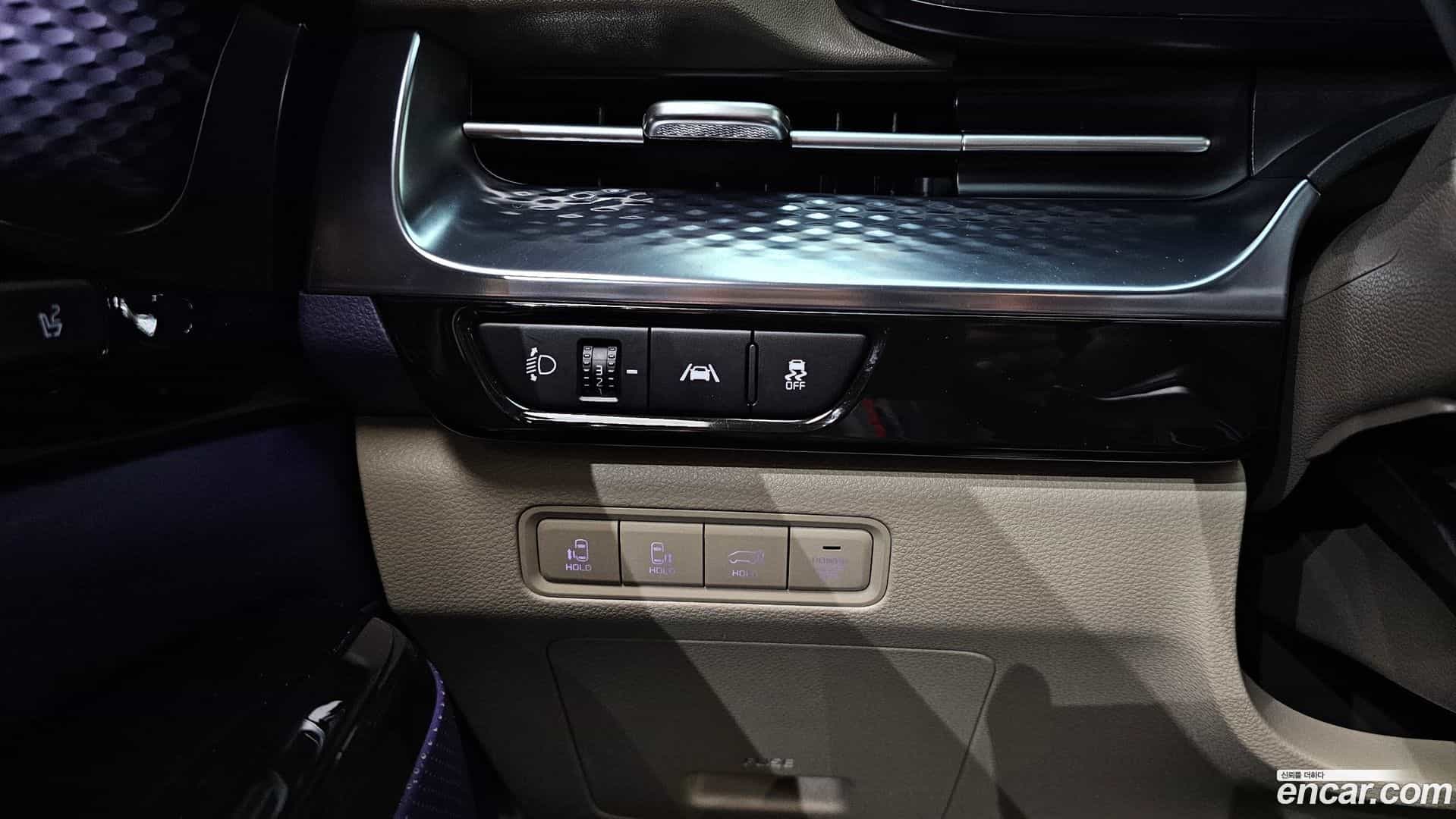 Canival Kia 2023.1-OPTION-042