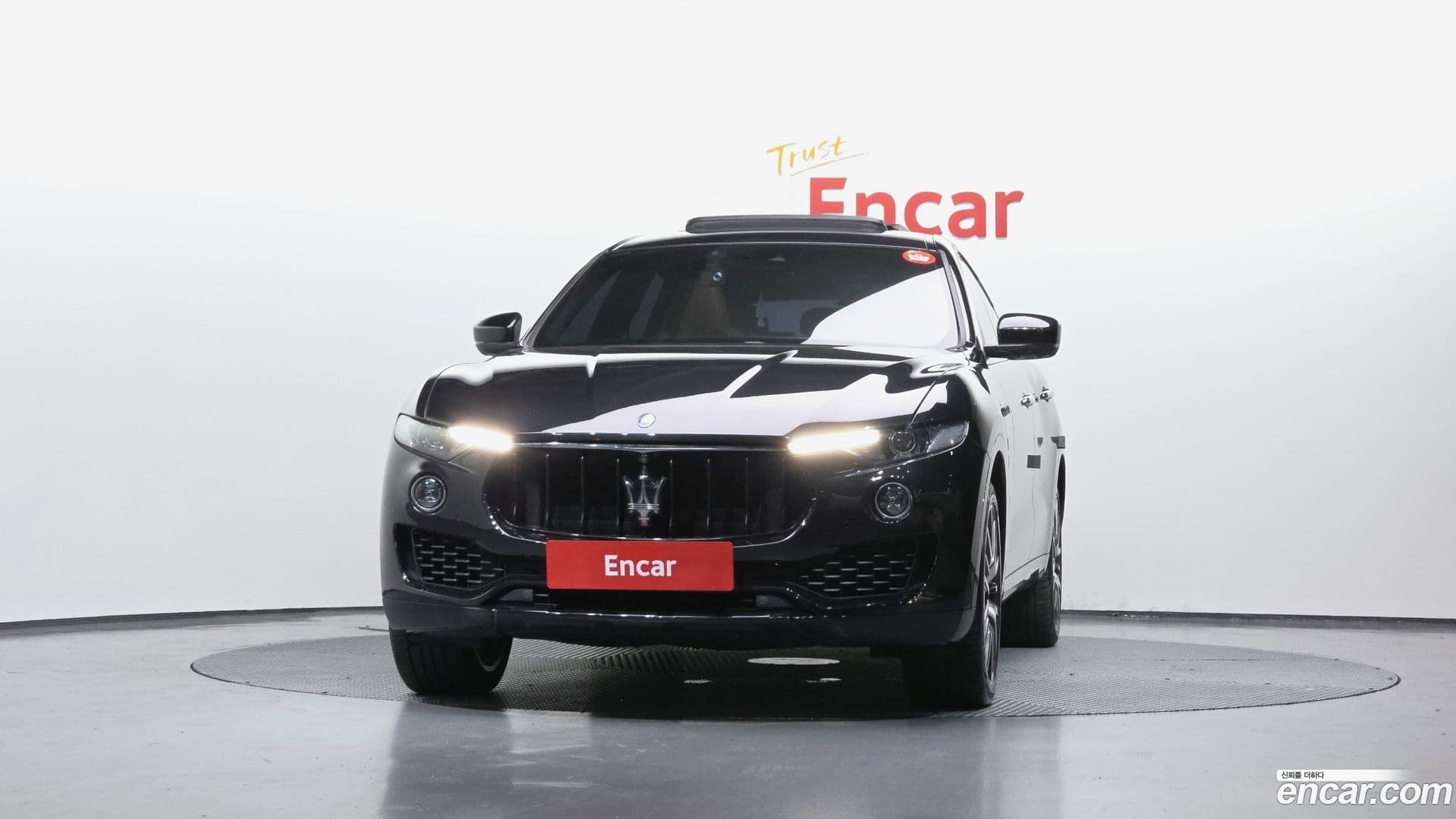 Main__Slider__Photo:Levante Maserati 2017.11-2