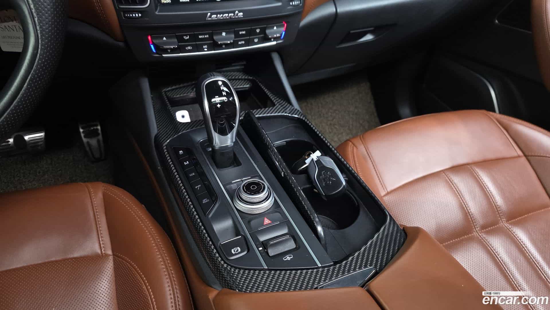 Levante Maserati 2017.11-INNER-009