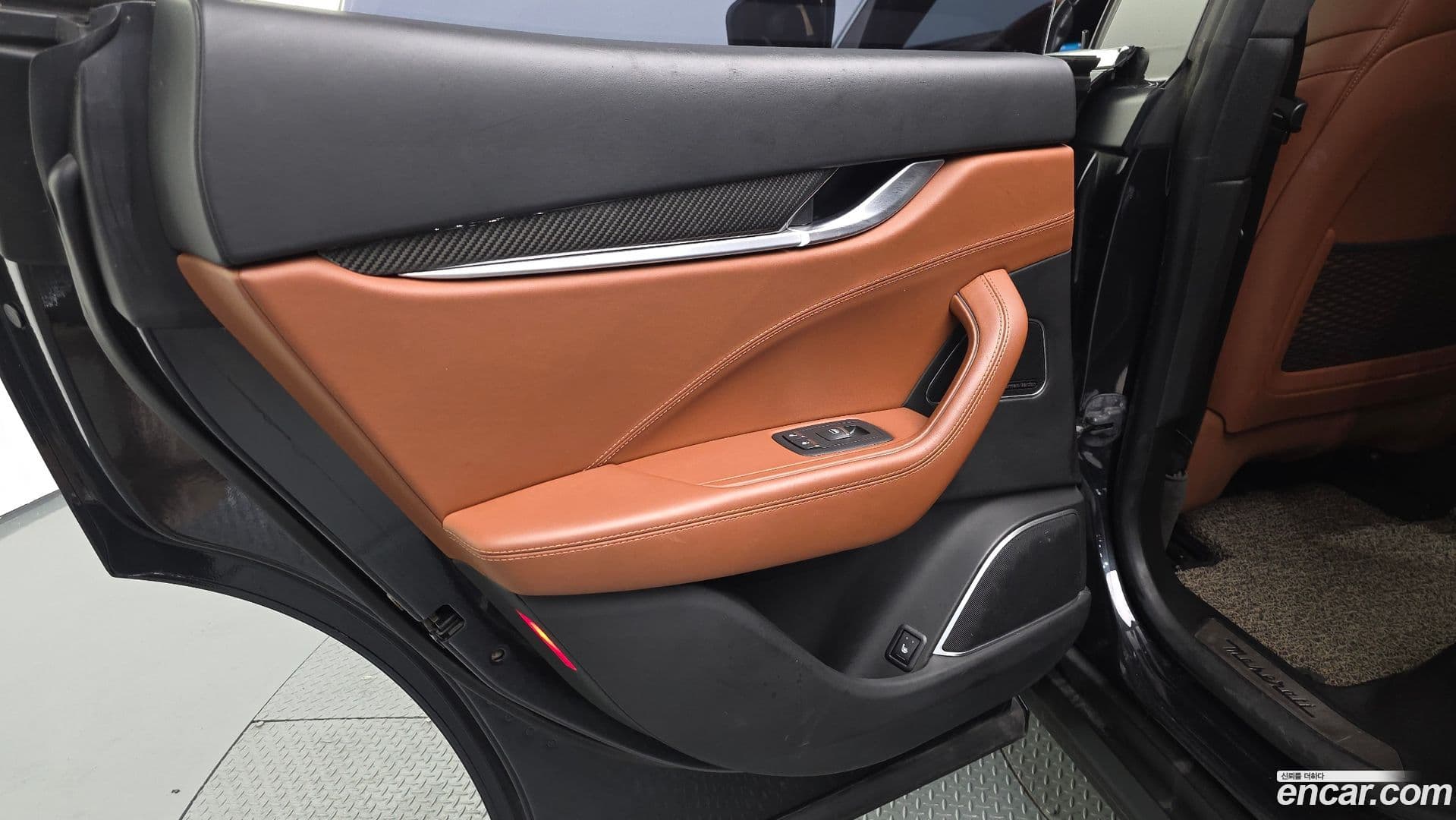 Main__Slider__Photo:Levante Maserati 2017.11-24