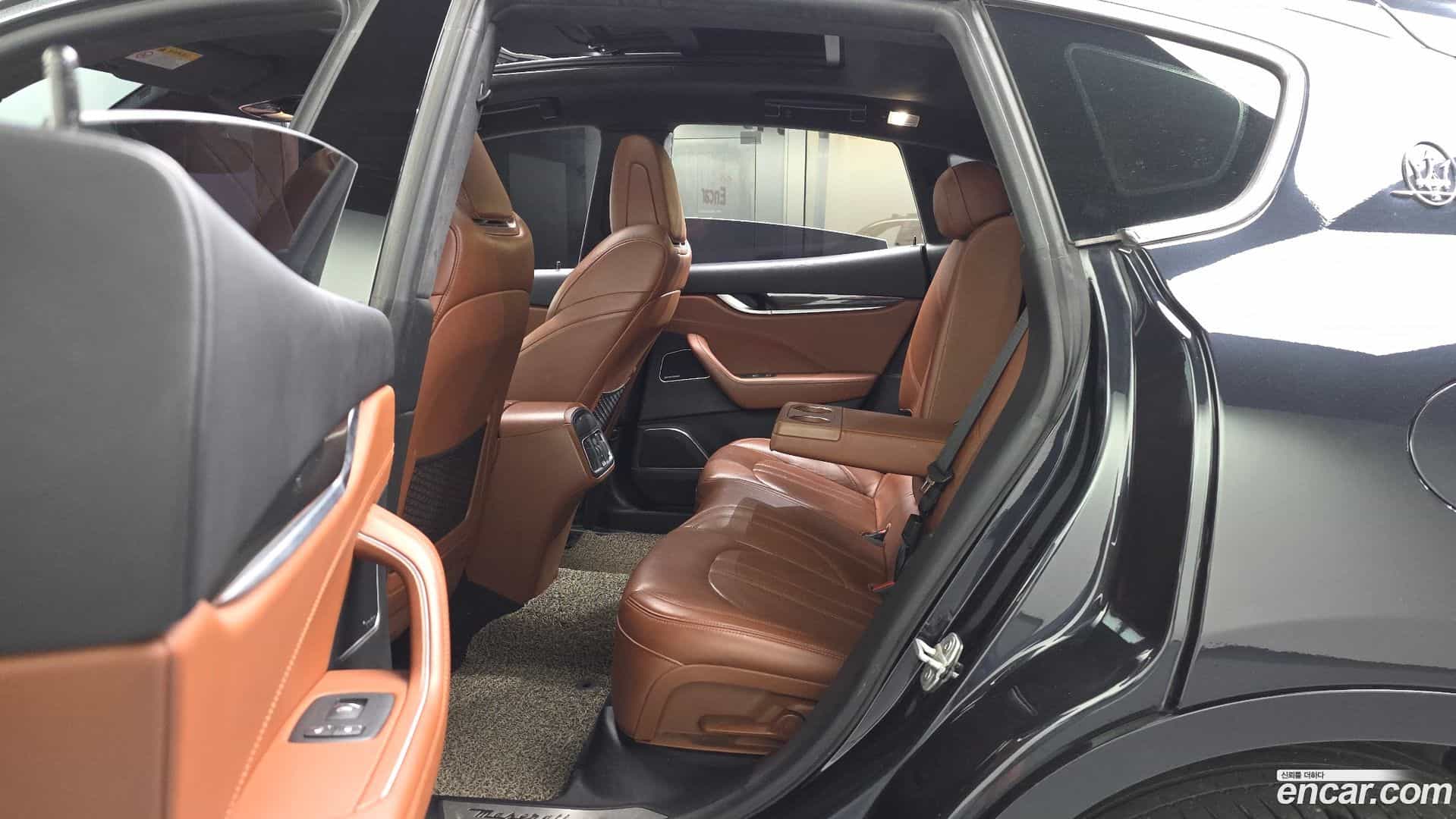 Levante Maserati 2017.11-INNER-036