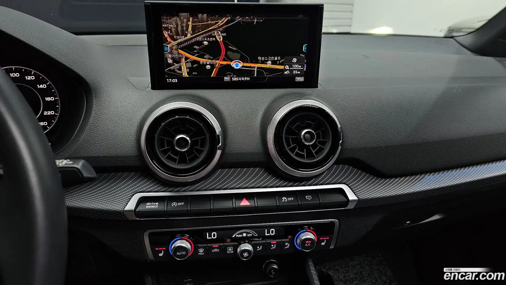 Q2 Audi 2023.6-OPTION-017
