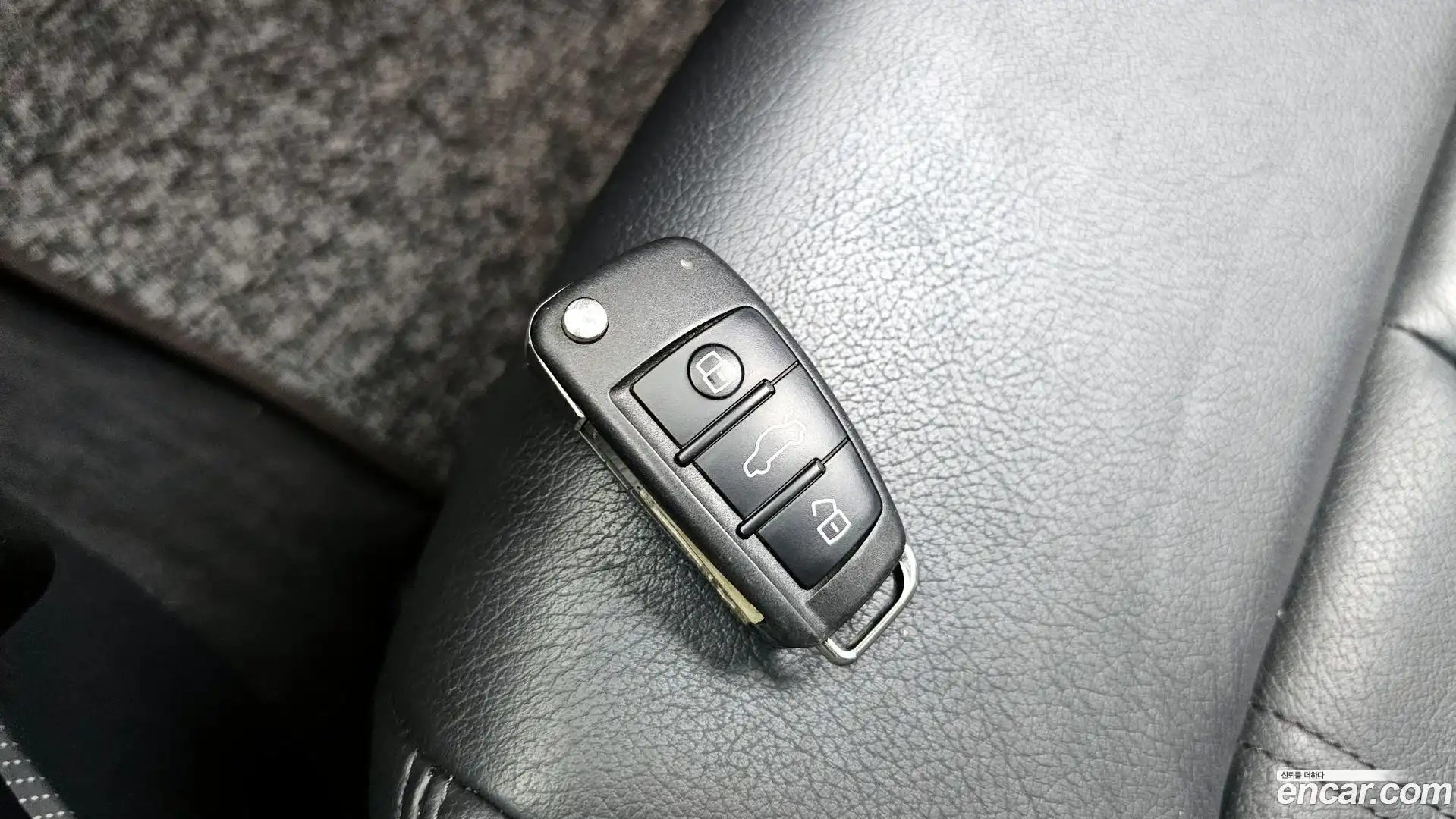 Q2 Audi 2023.6-OPTION-043