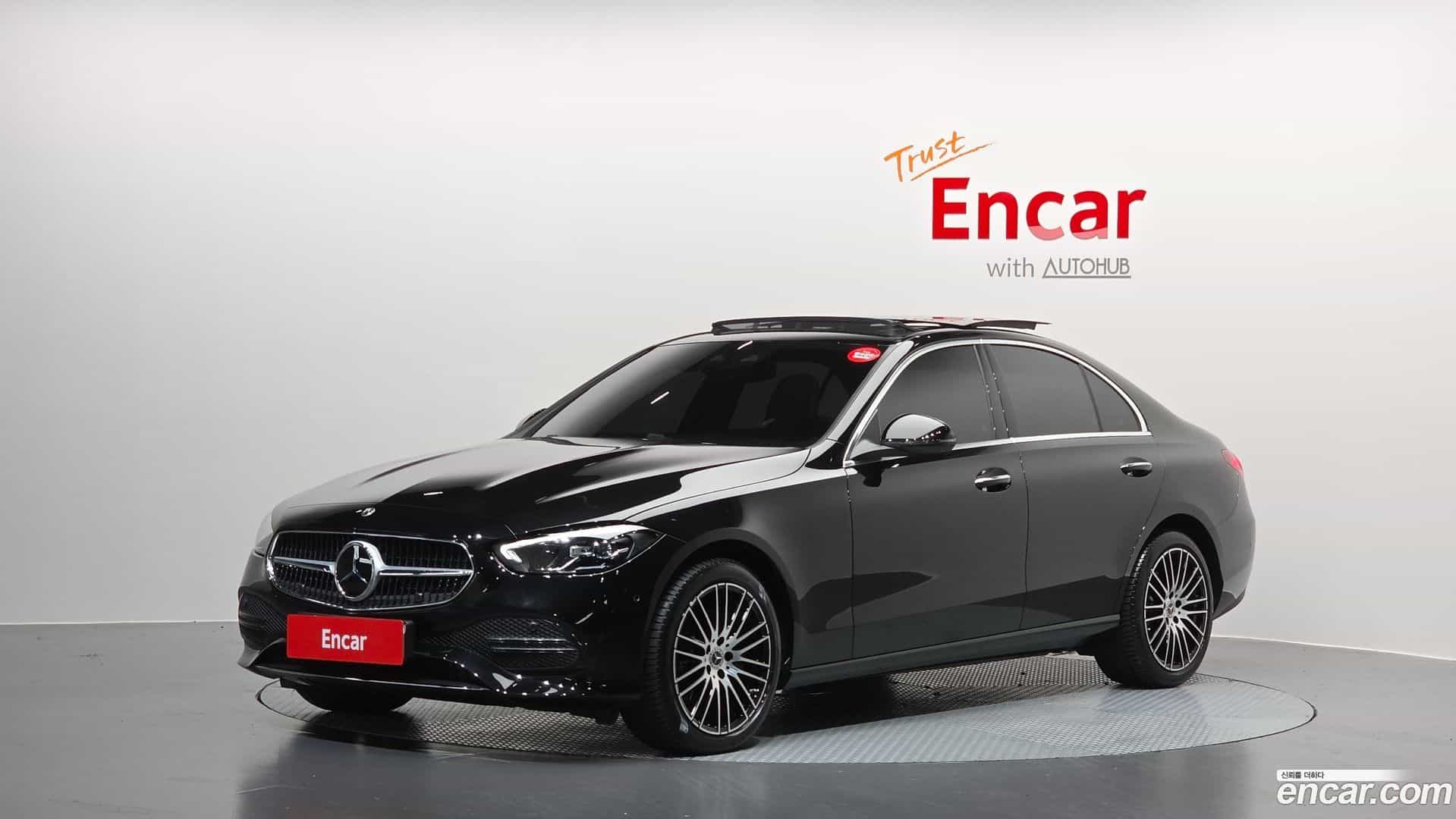 C-Class Mercedes-Benz 2025.8-OUTER-001
