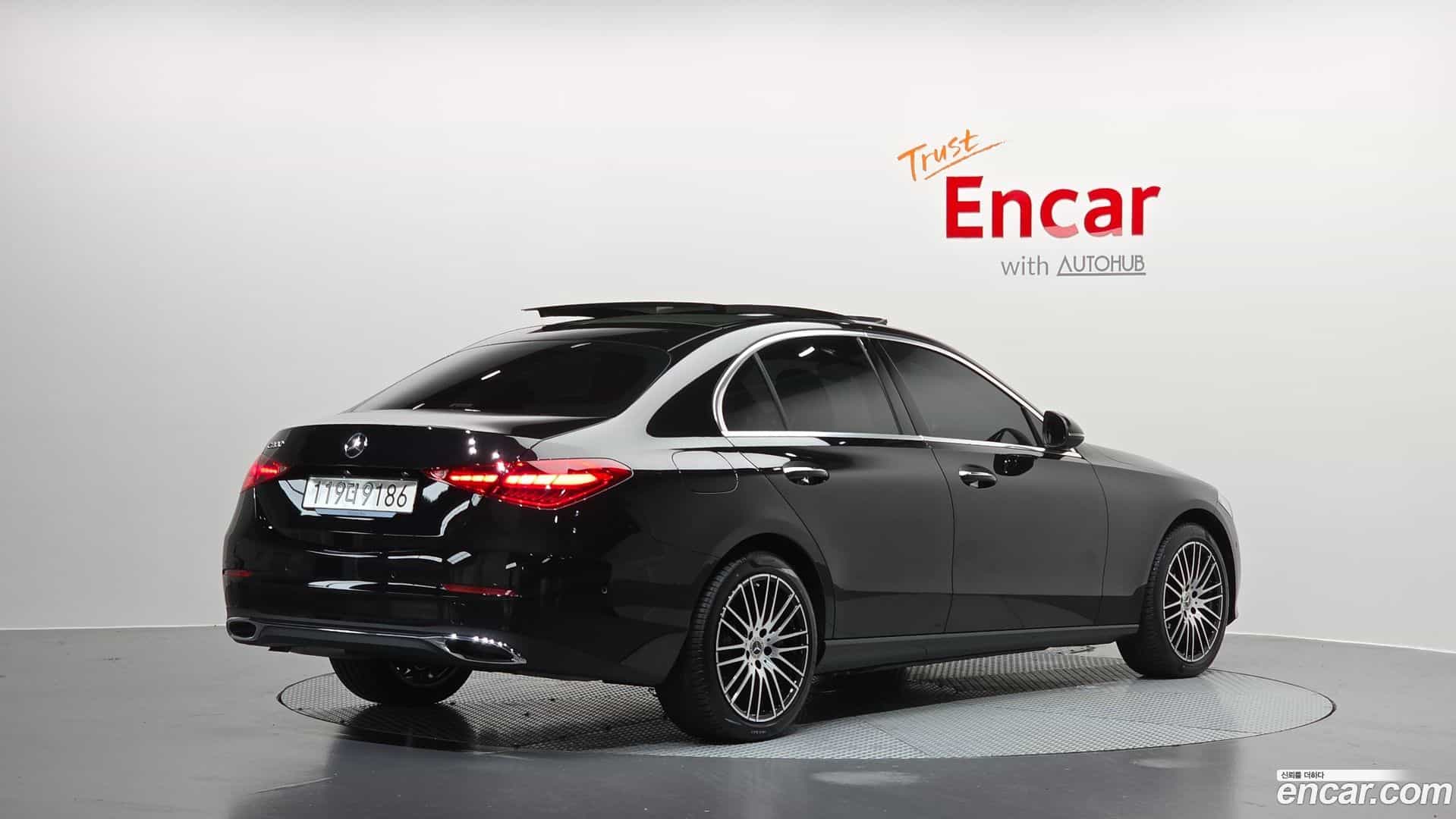 C-Class Mercedes-Benz 2025.8-OUTER-002