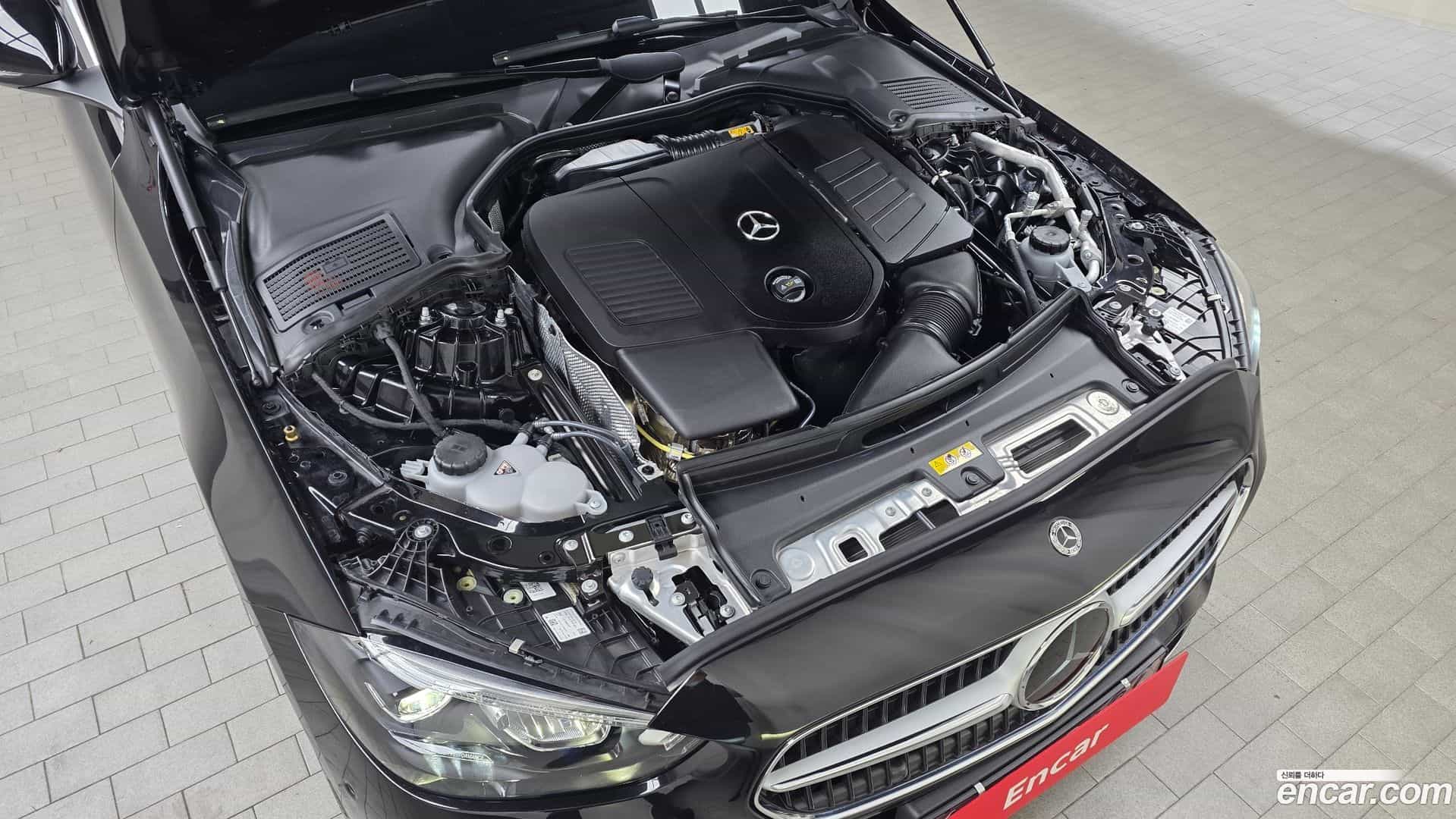 C-Class Mercedes-Benz 2025.8-OUTER-006