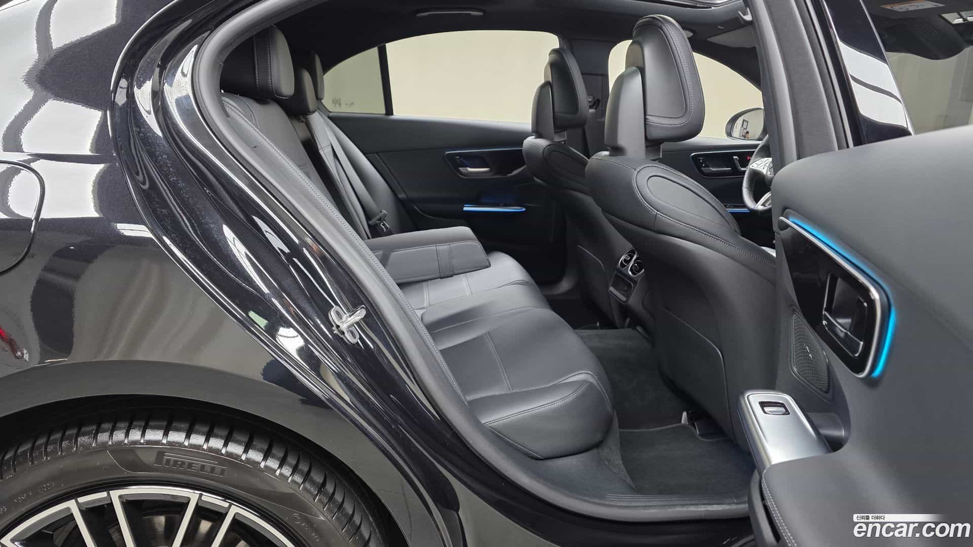 C-Class Mercedes-Benz 2025.8-OPTION-015