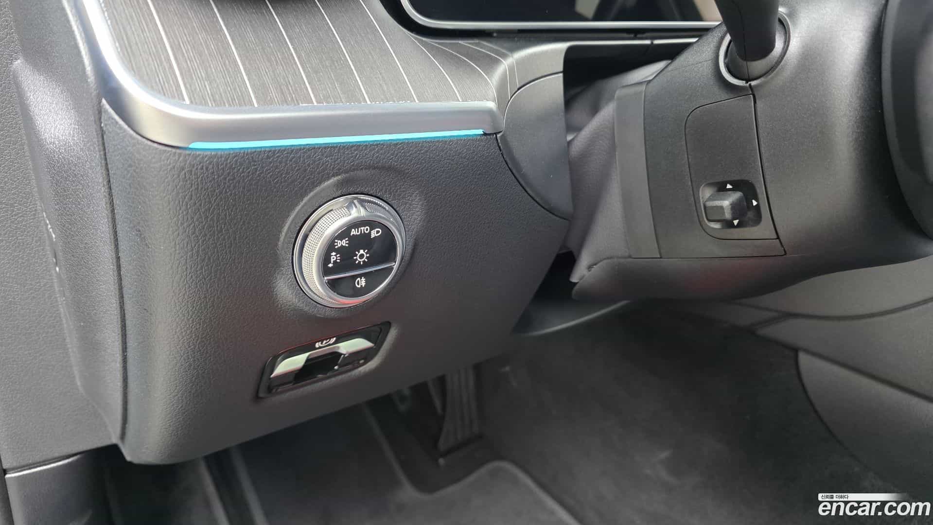 C-Class Mercedes-Benz 2025.8-OPTION-024