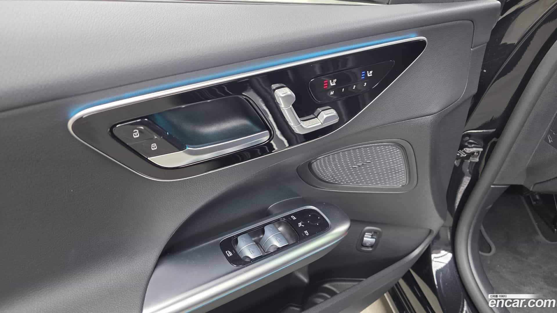 C-Class Mercedes-Benz 2025.8-OPTION-041