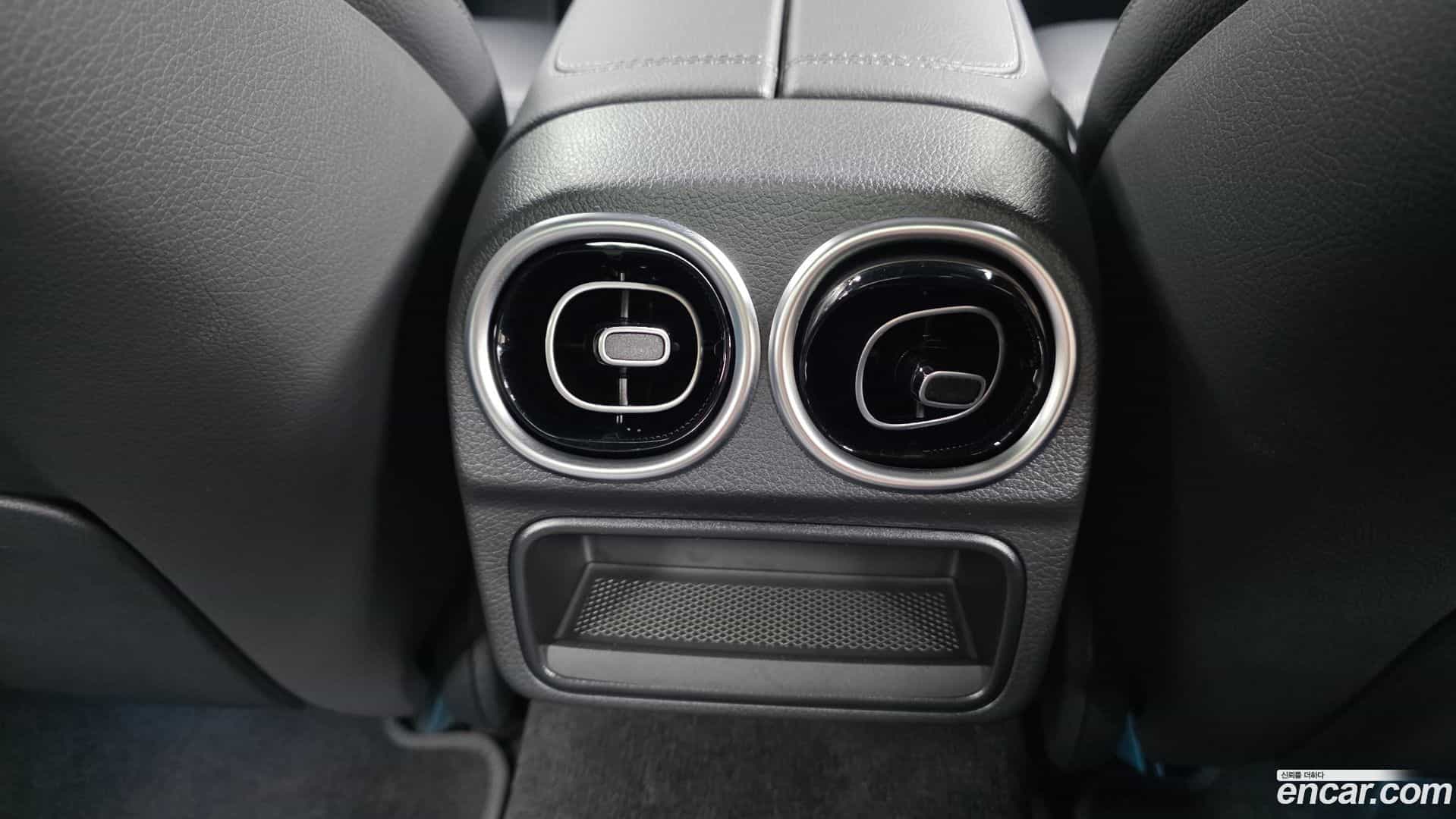 C-Class Mercedes-Benz 2025.8-OPTION-043