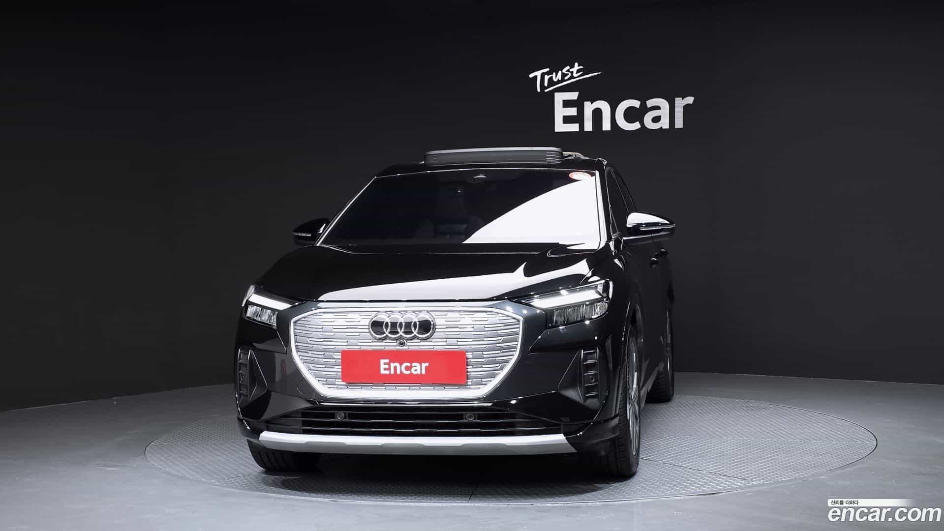 Q4 e-tron Audi 2023.11-OUTER-003