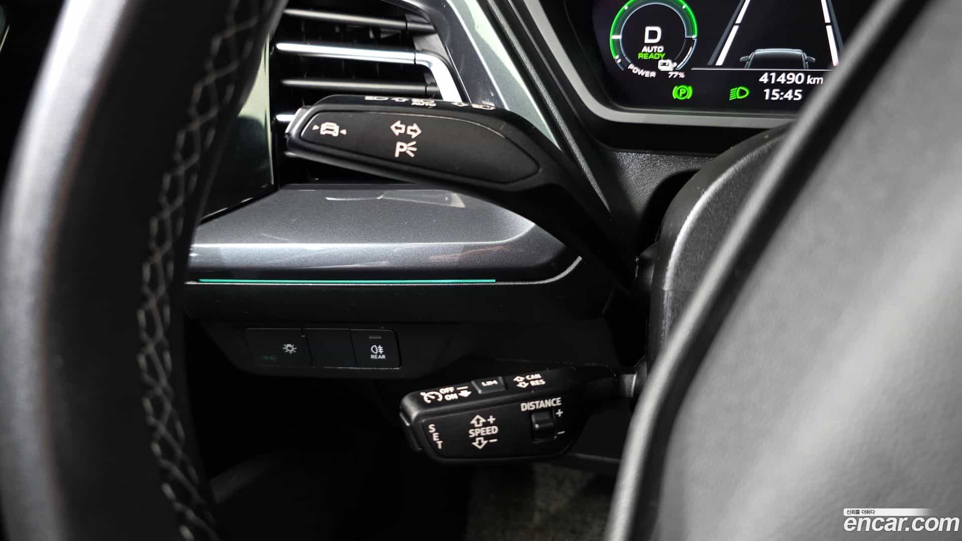 Q4 e-tron Audi 2023.11-OPTION-021