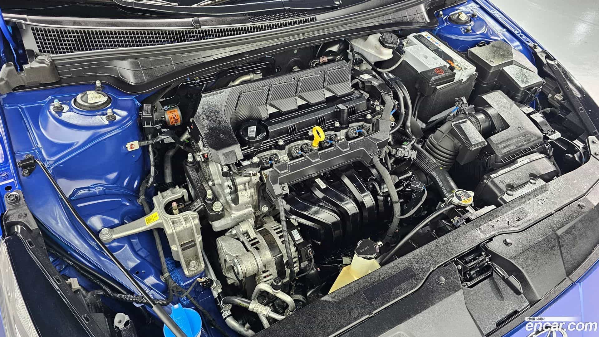 AVANTE Hyundai 2020.6-OUTER-006
