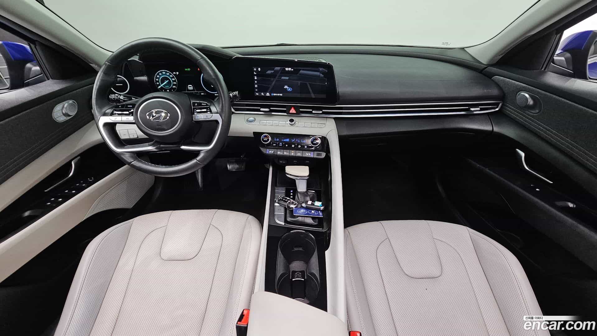AVANTE Hyundai 2020.6-INNER-007