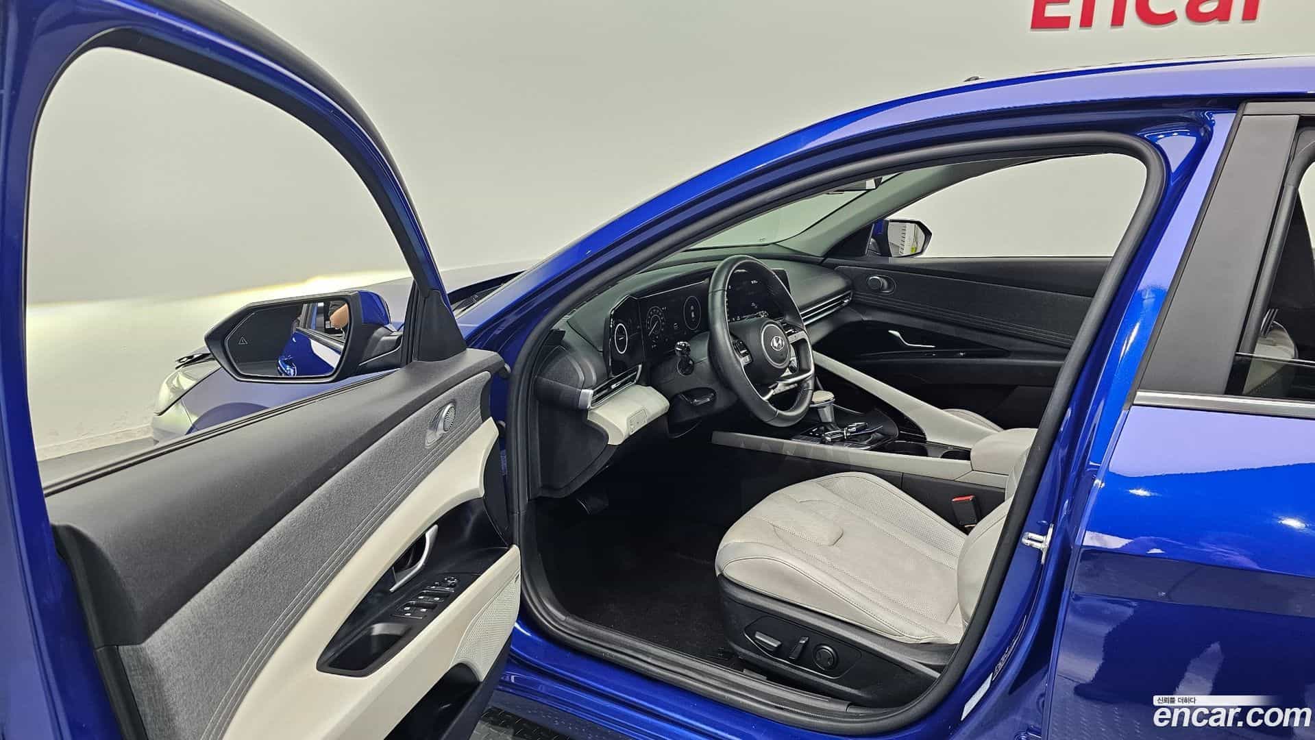 AVANTE Hyundai 2020.6-INNER-010