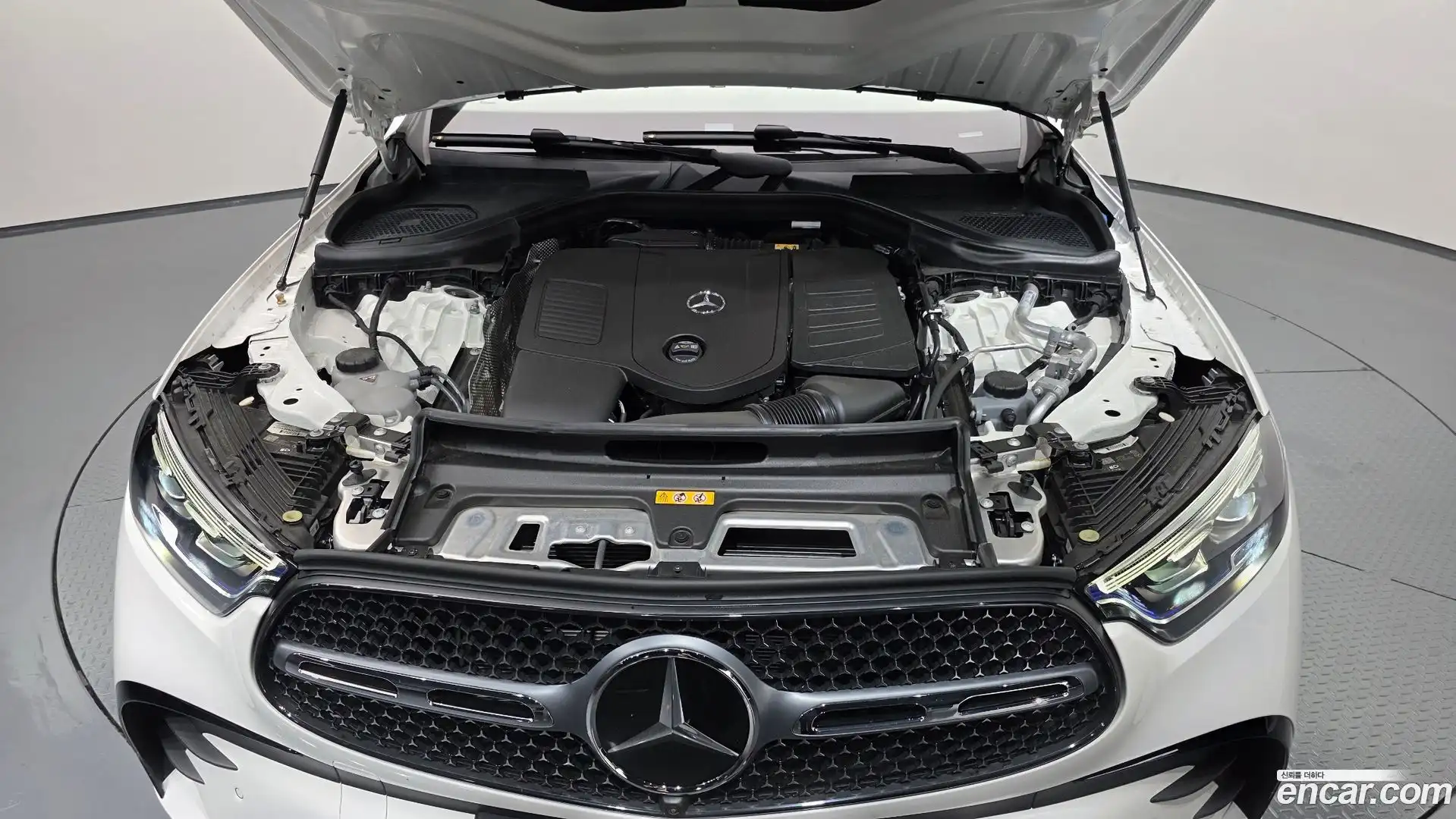 GLC-Class Mercedes-Benz 2025.7-OUTER-006