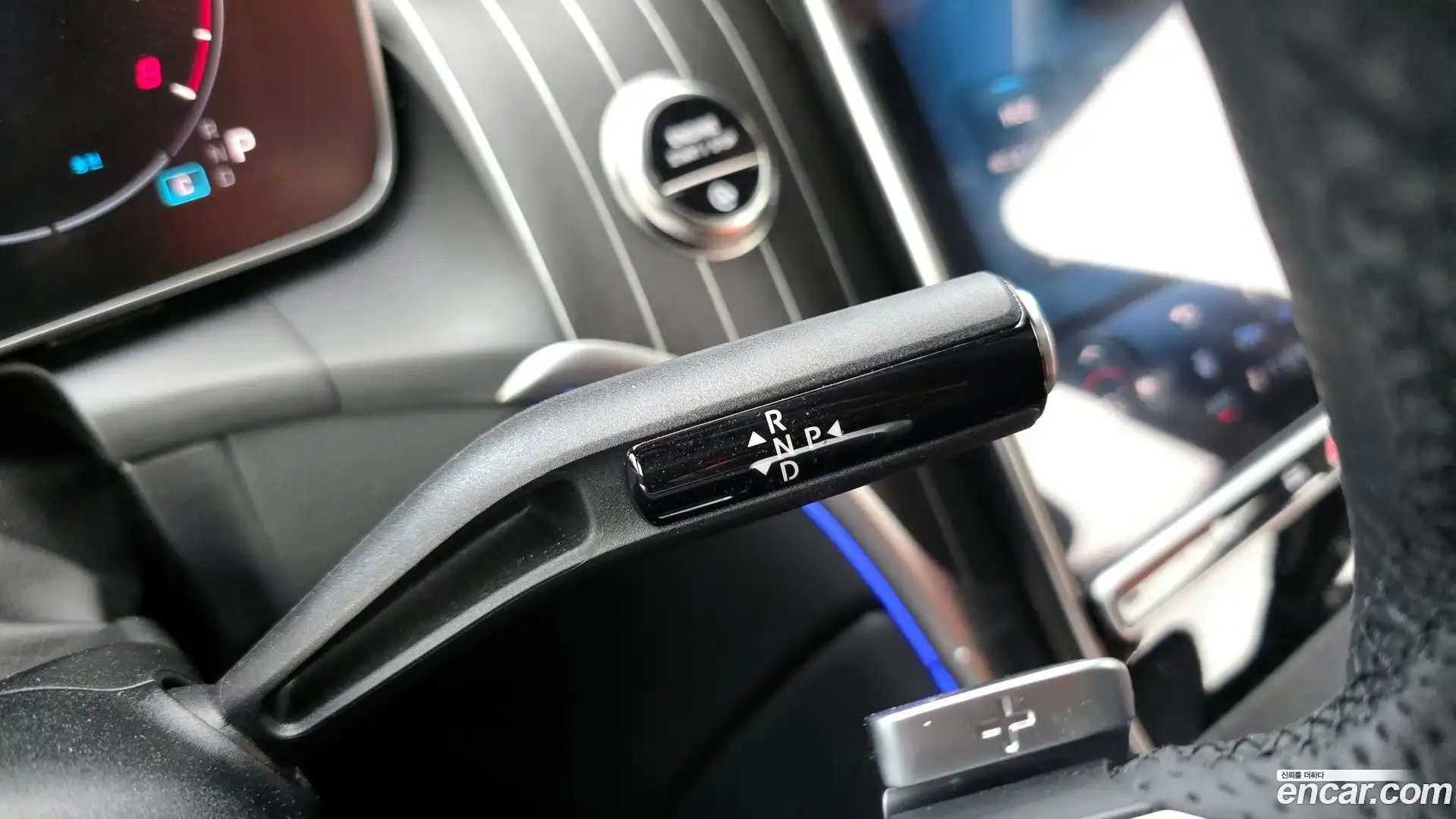 GLC-Class Mercedes-Benz 2025.7-INNER-009