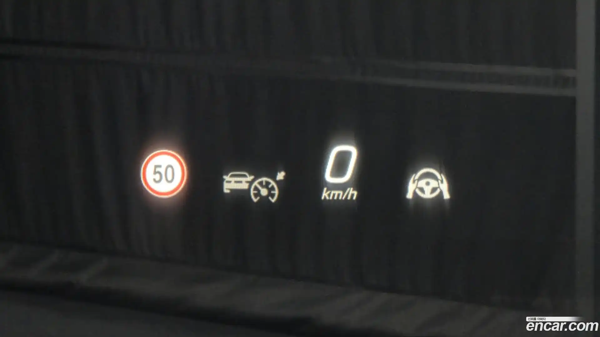 GLC-Class Mercedes-Benz 2025.7-OPTION-022