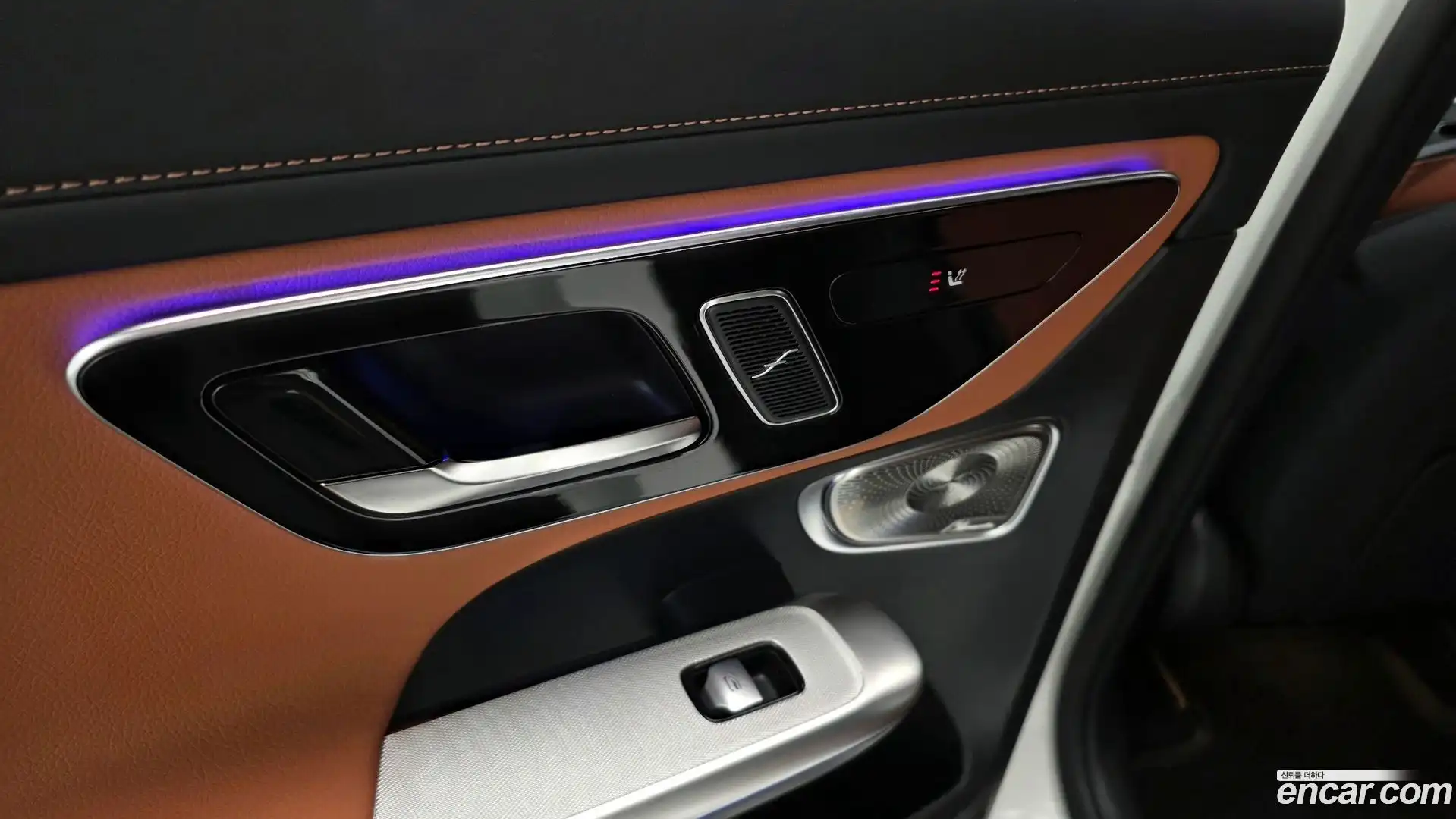 GLC-Class Mercedes-Benz 2025.7-OPTION-041