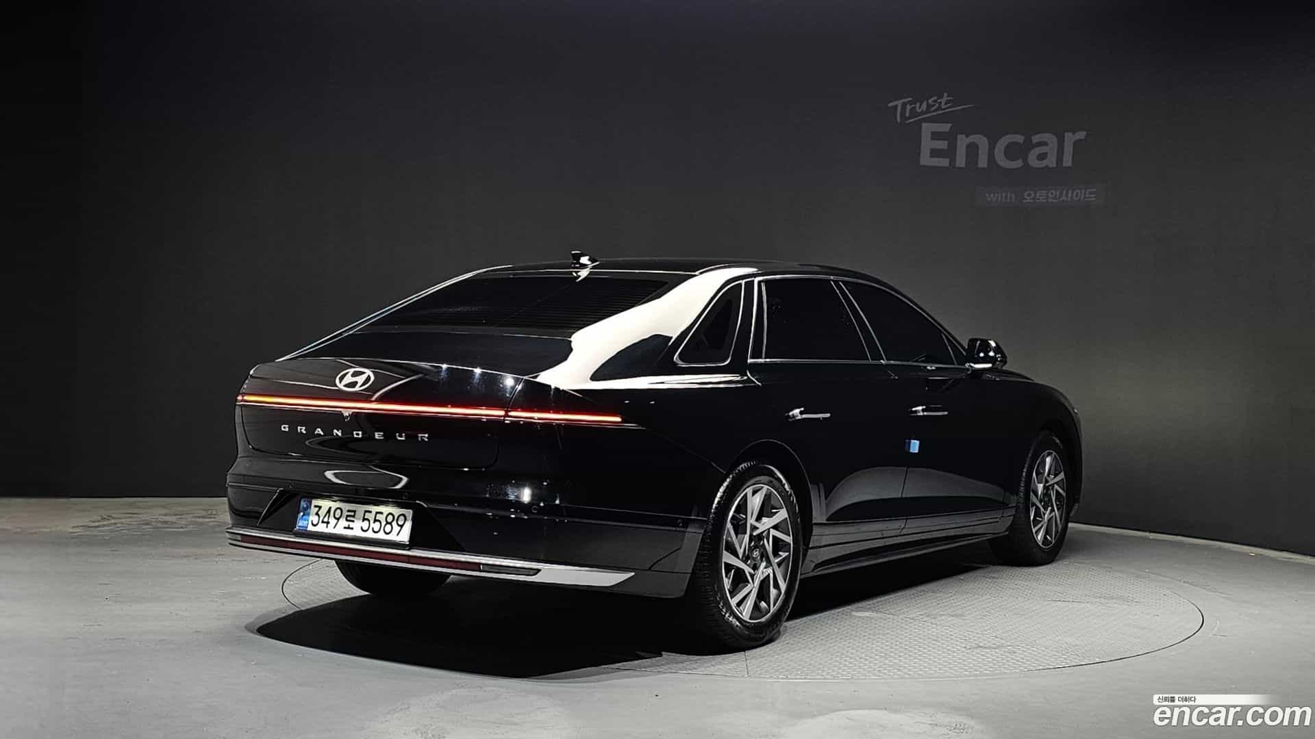 Grandeur Hyundai 2023.10-OUTER-002