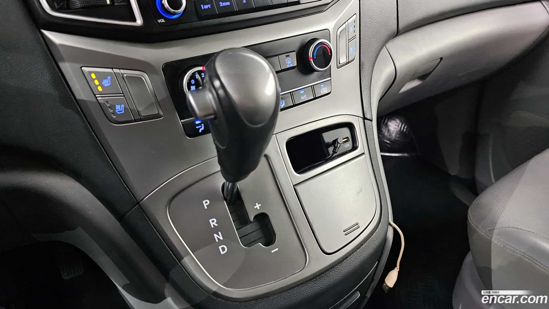 Starex Hyundai 2019.9-INNER-009