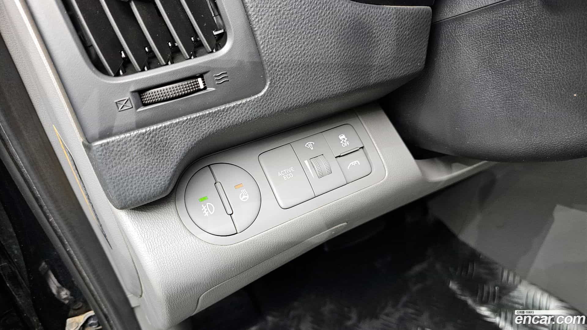 Starex Hyundai 2019.9-OPTION-023