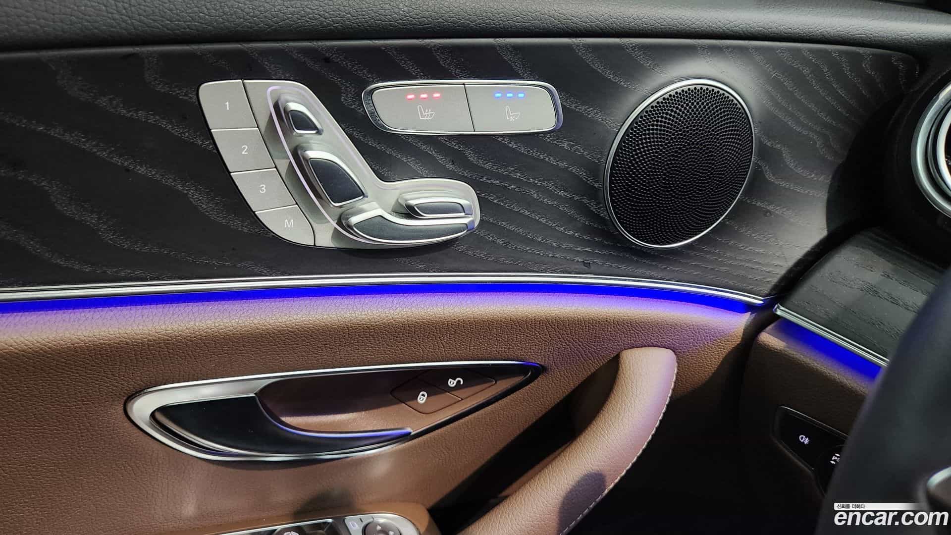 E-Class Mercedes-Benz 2023.11-OPTION-015