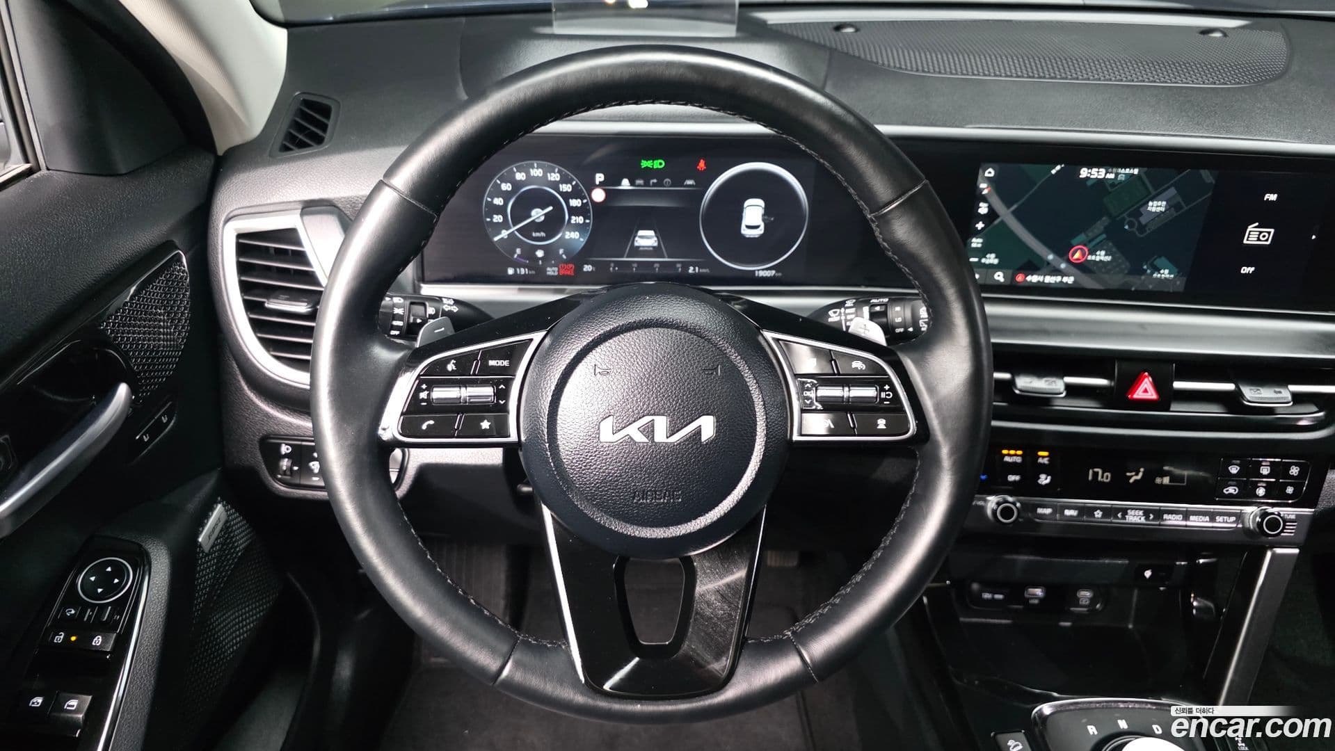 Main__Slider__Photo:Seltos Kia 2024.8-13
