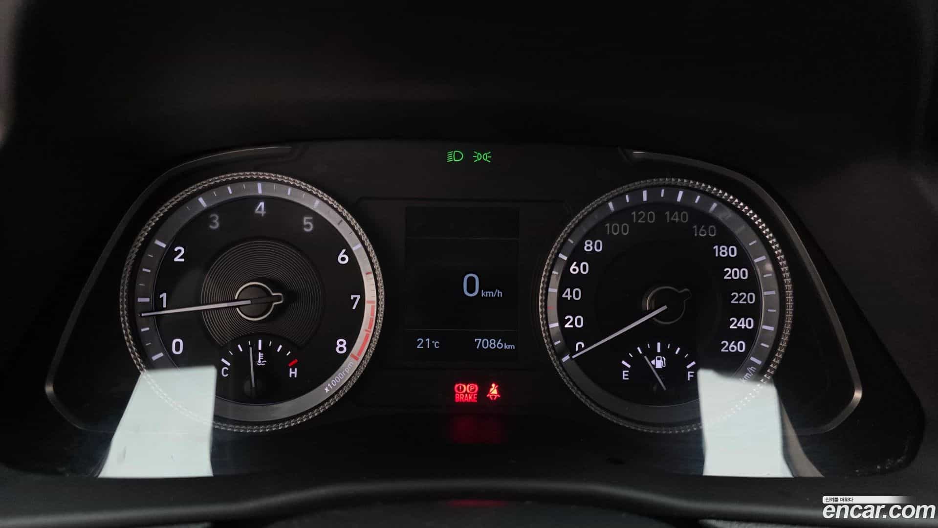 Sonata Hyundai 2021.2-INNER-008