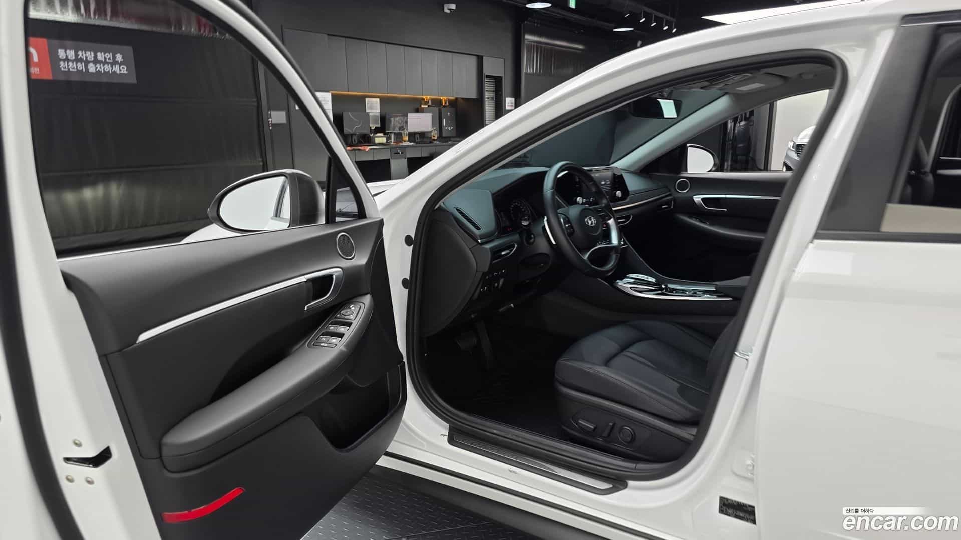 Sonata Hyundai 2021.2-INNER-010