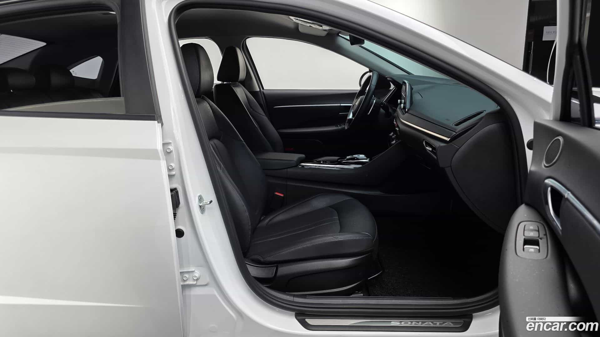 Sonata Hyundai 2021.2-INNER-036