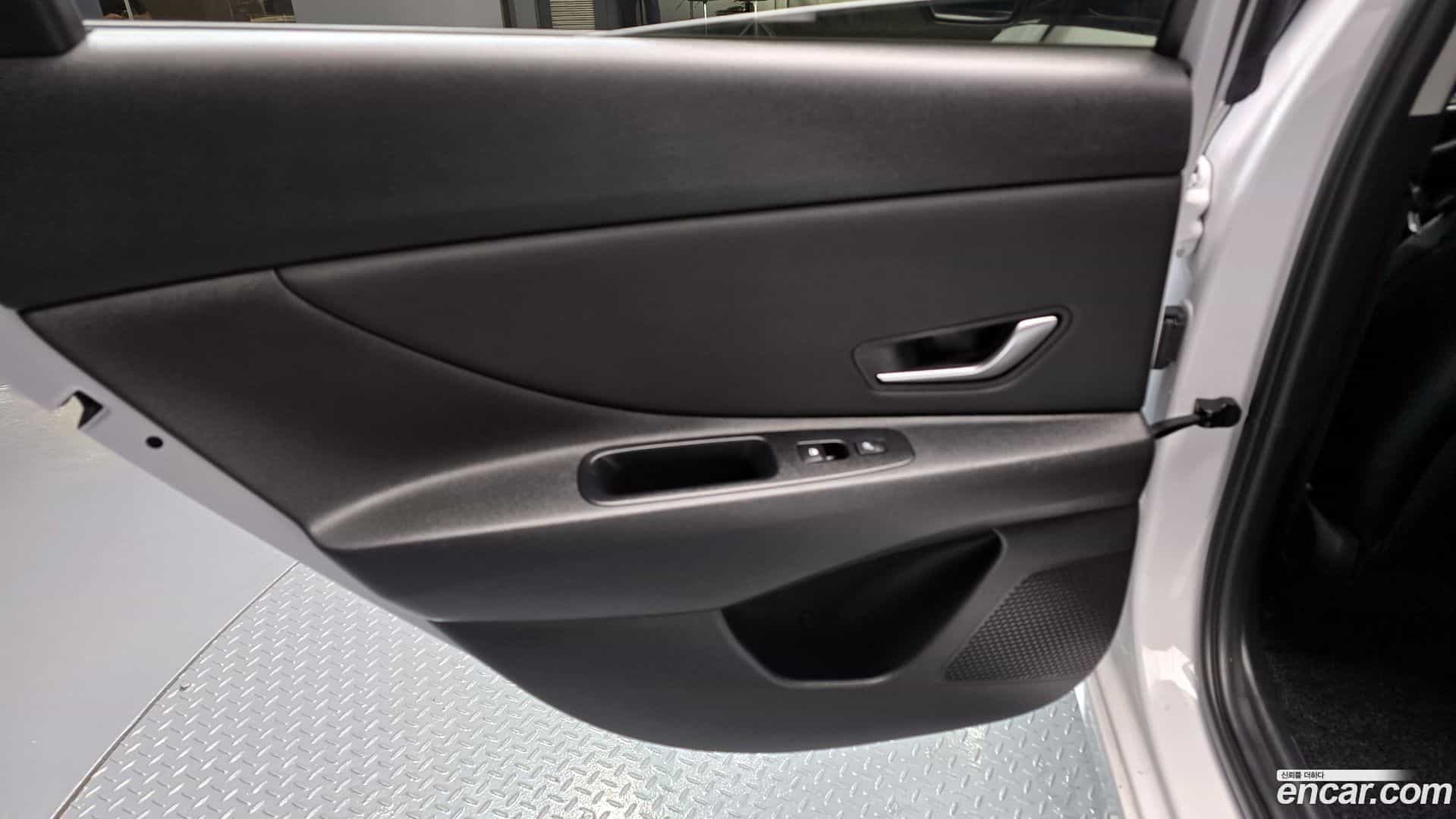 AVANTE Hyundai 2020.8-INNER-035