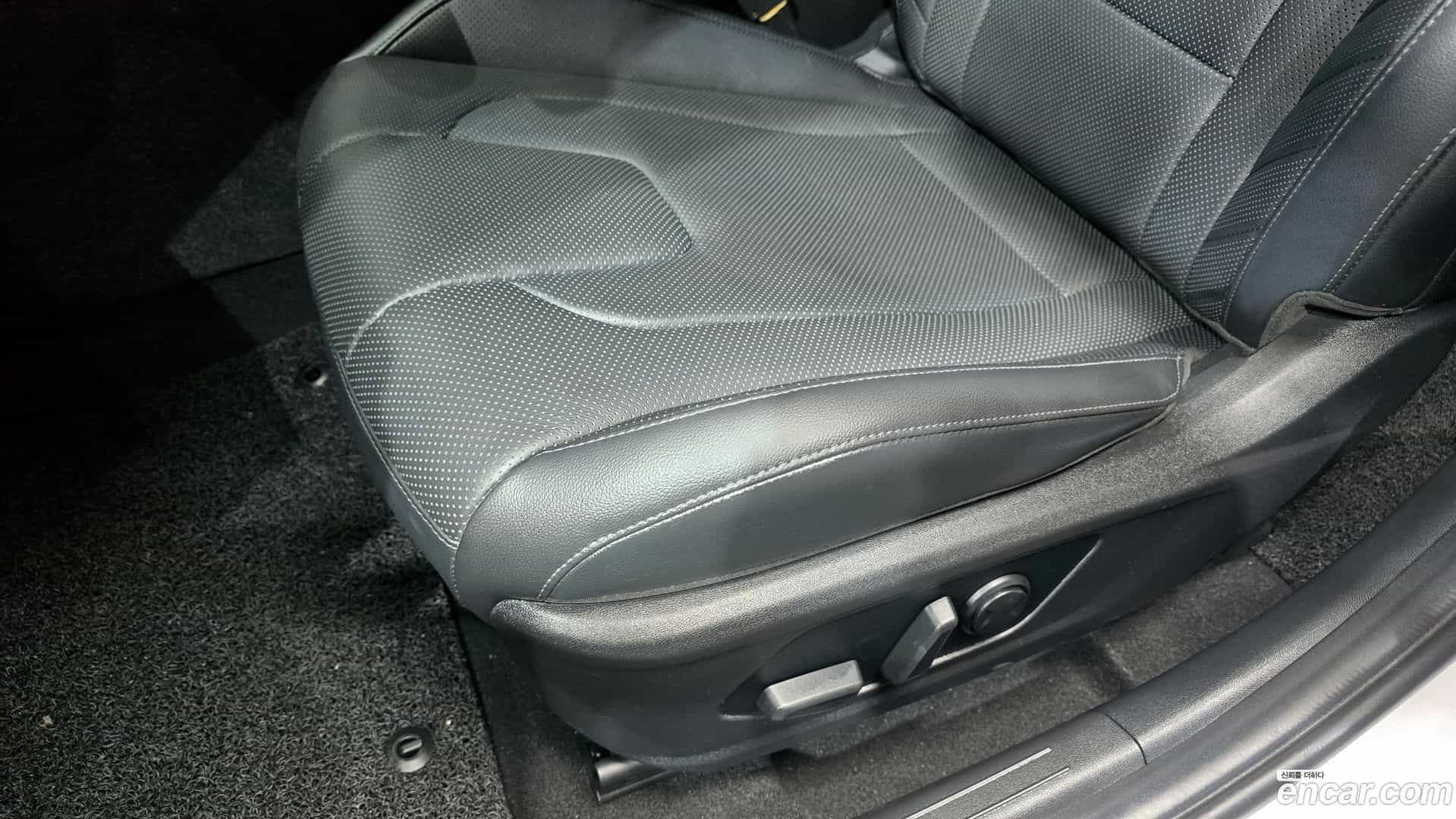 AVANTE Hyundai 2020.8-OPTION-045