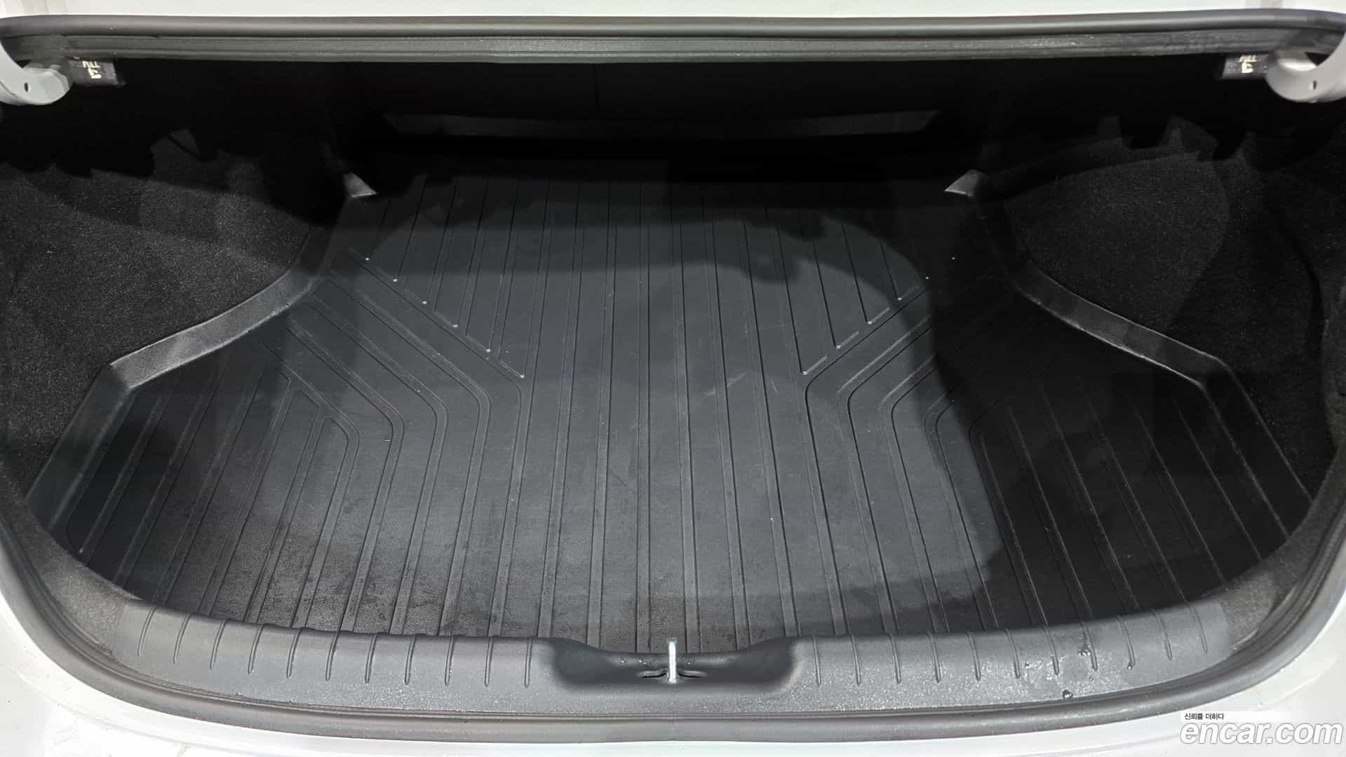 AVANTE Hyundai 2020.8-OPTION-046