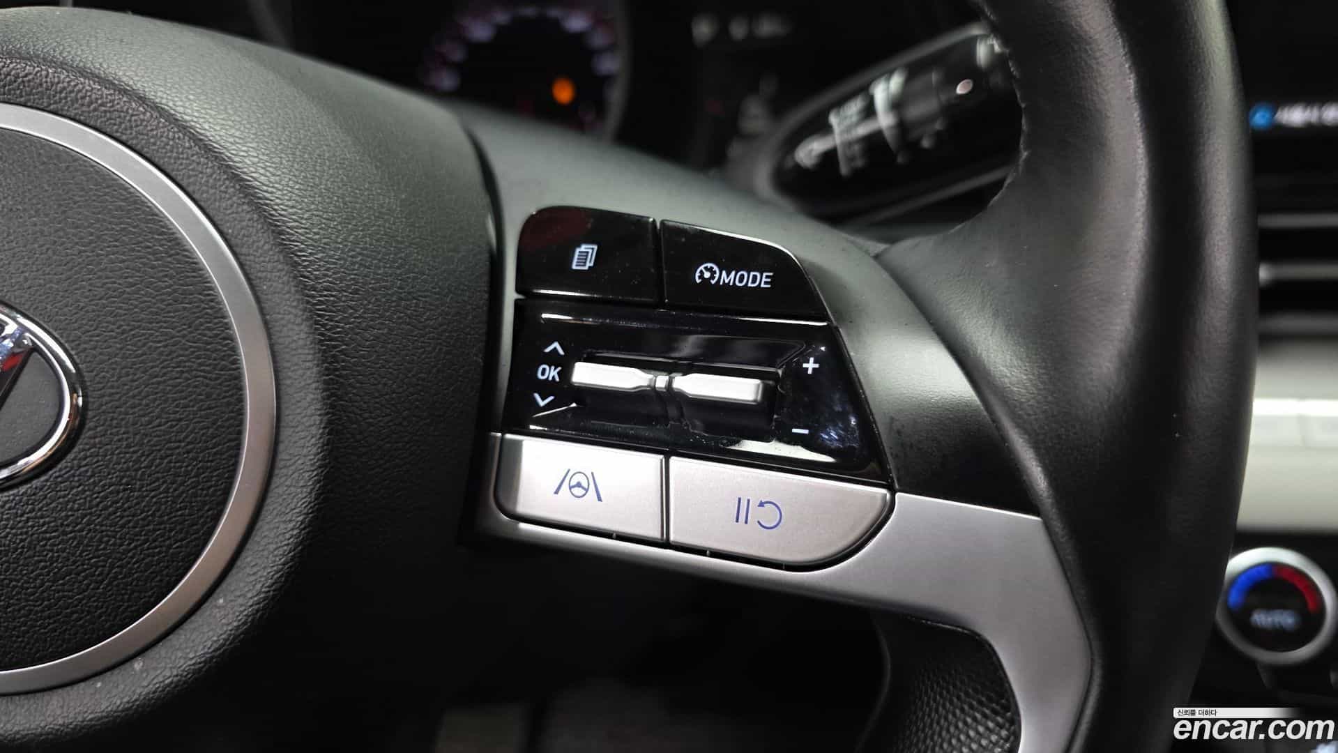 AVANTE Hyundai 2021.11-OPTION-018