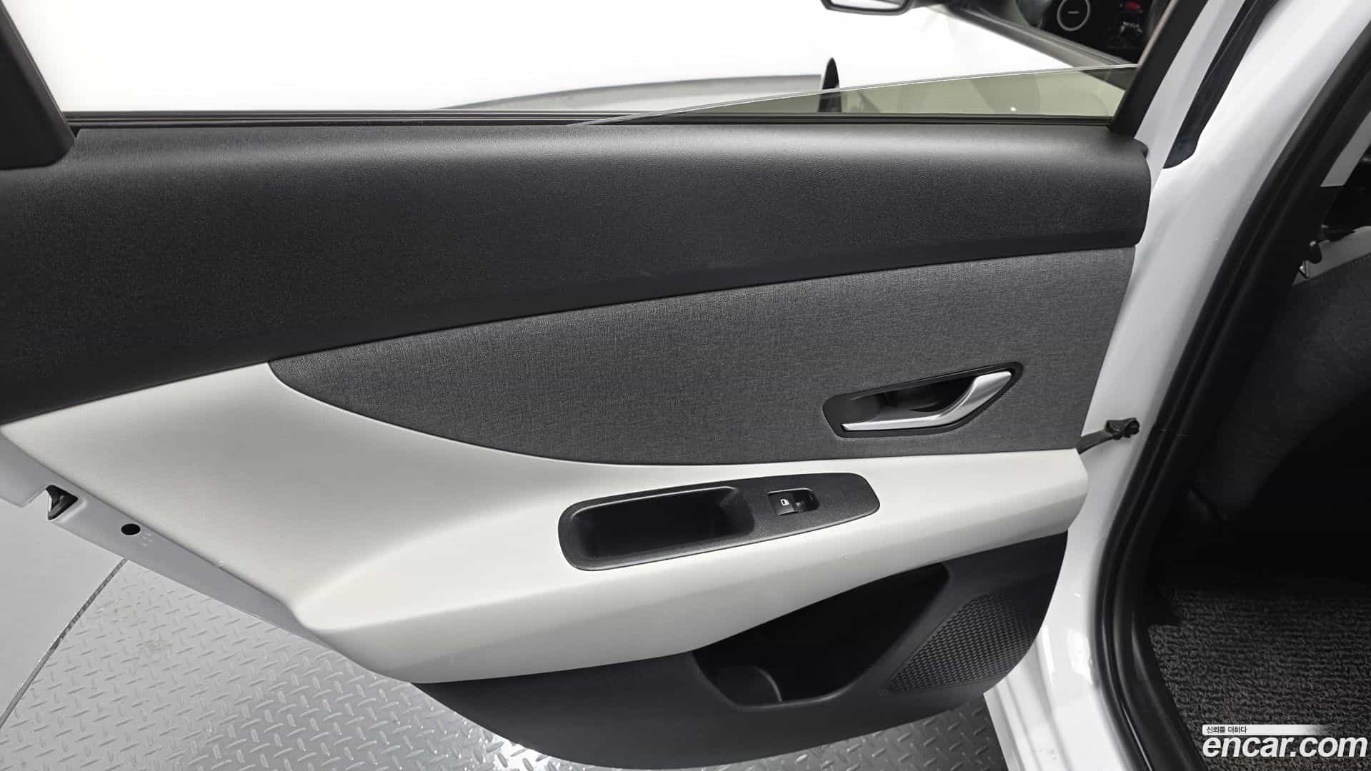 AVANTE Hyundai 2021.11-INNER-035