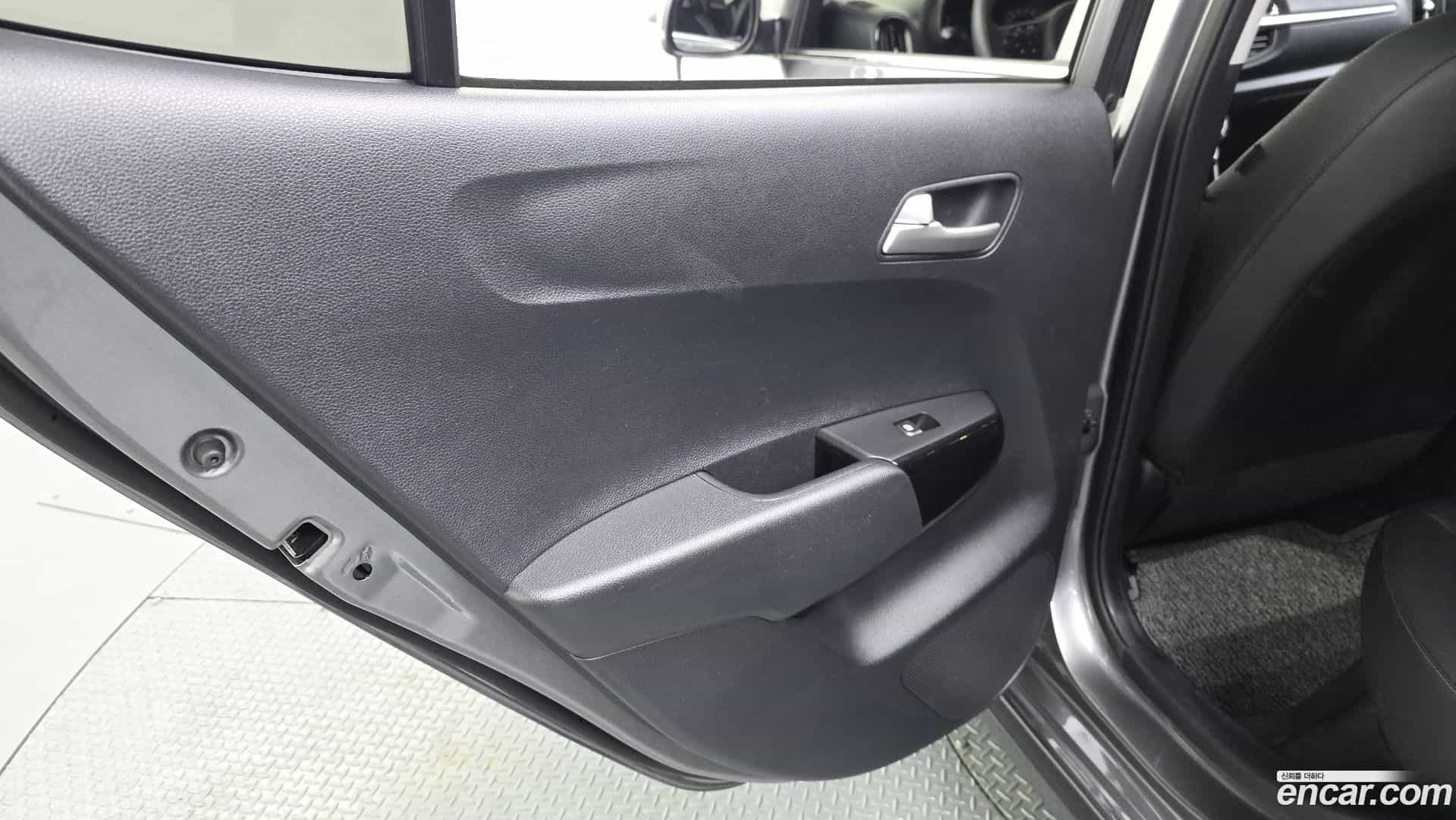 morning Kia 2023.2-INNER-035