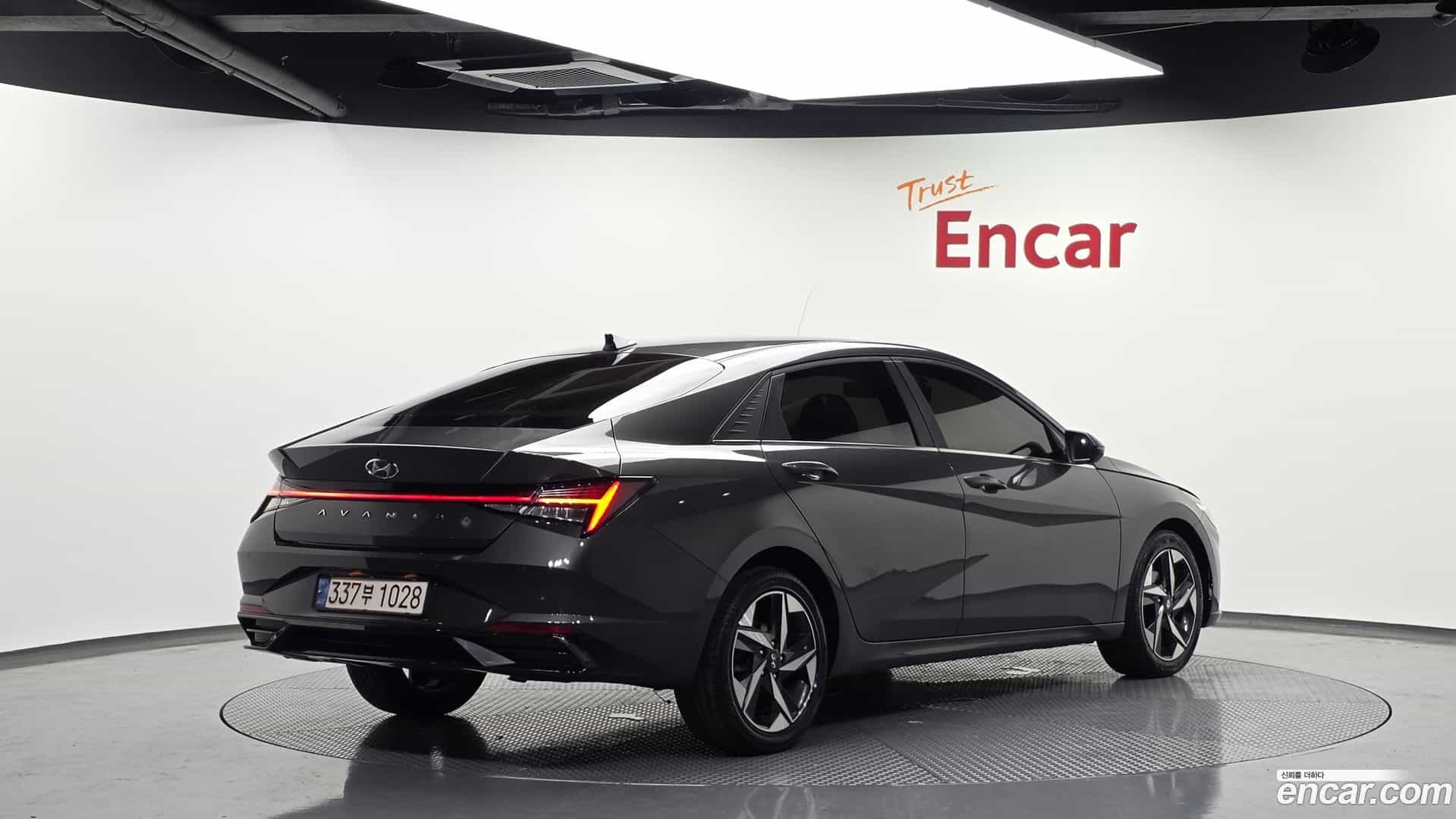 AVANTE Hyundai 2022.0-OUTER-002