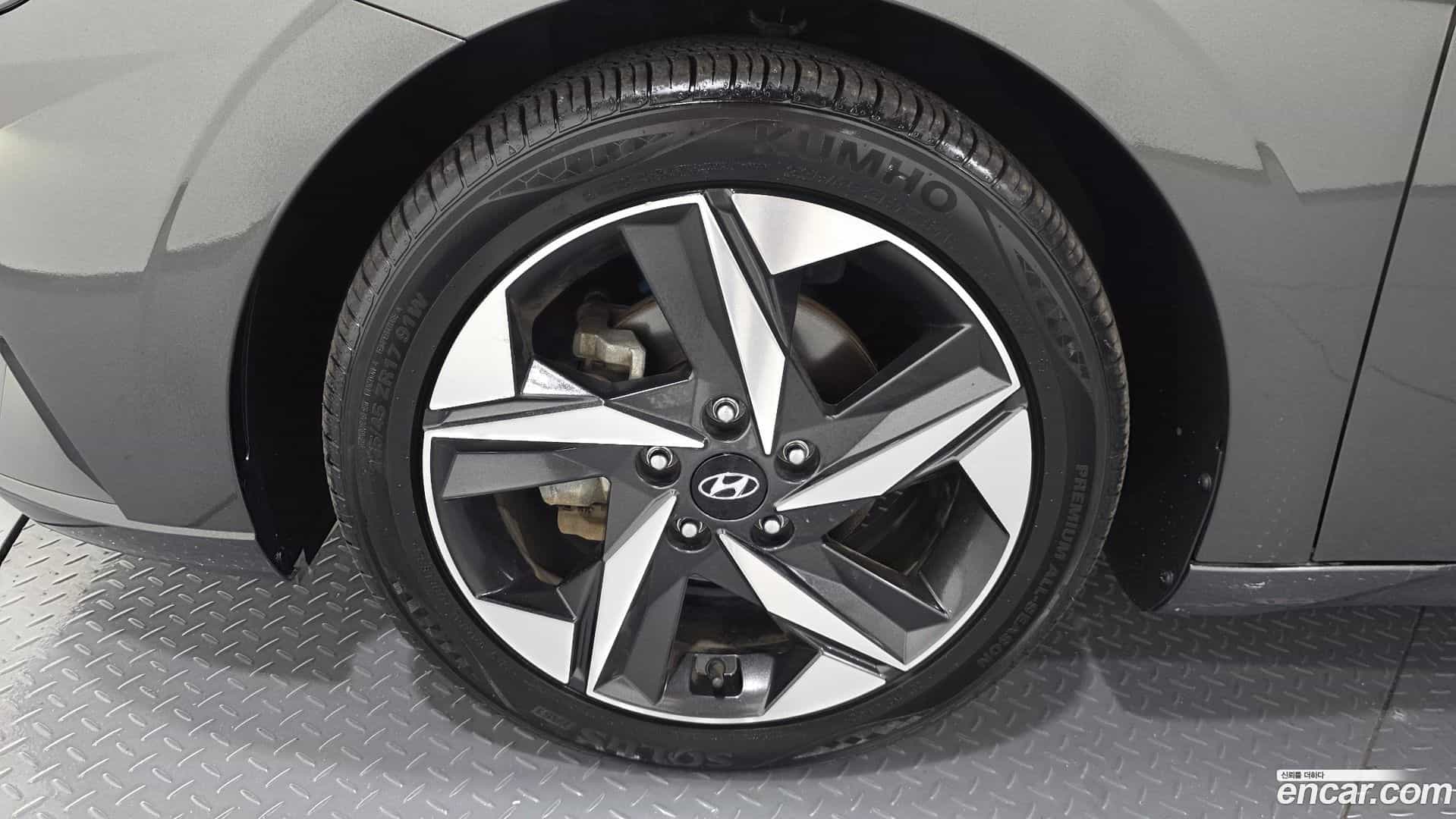 AVANTE Hyundai 2022.0-OUTER-005
