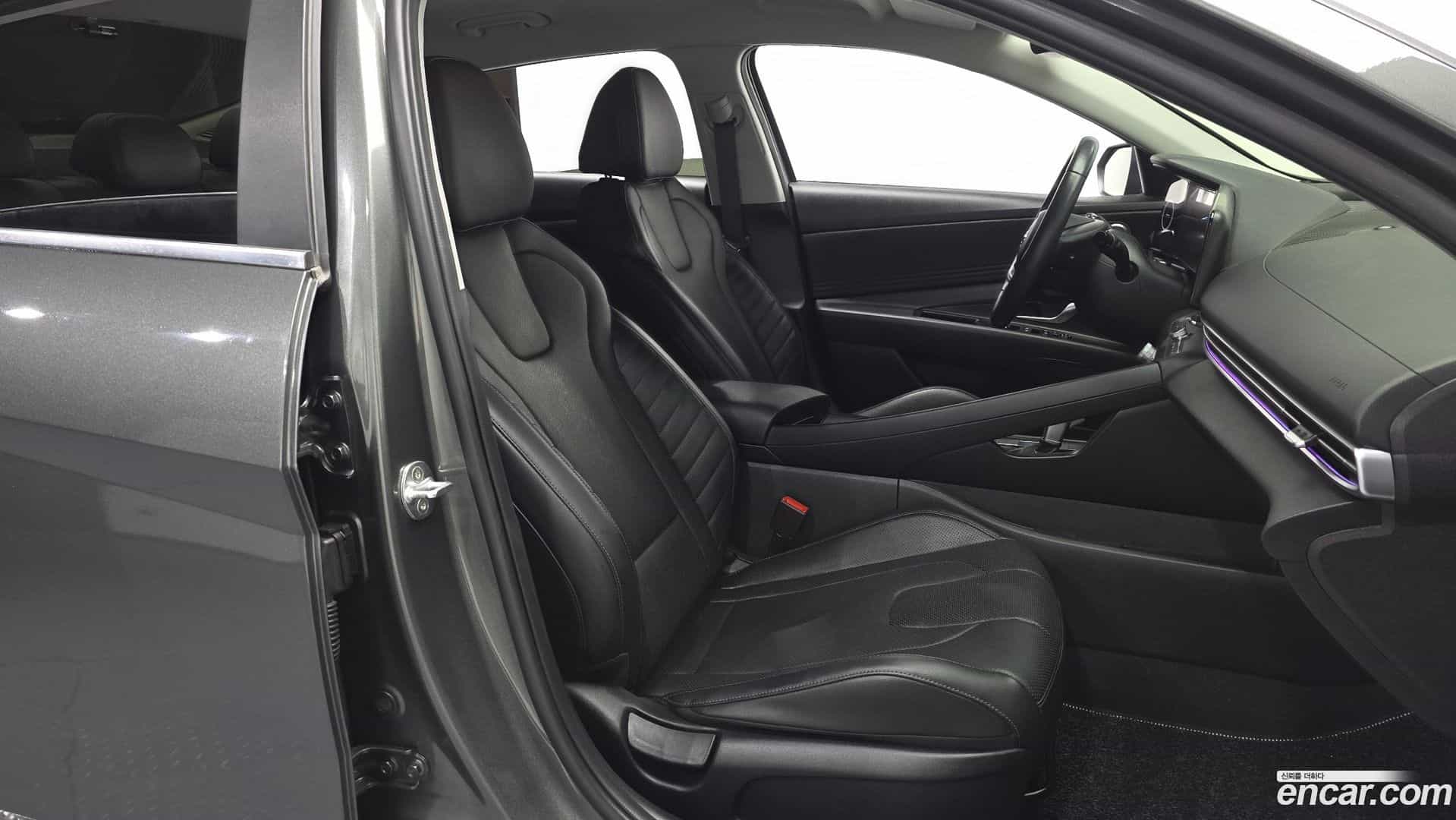 AVANTE Hyundai 2022.0-OPTION-016