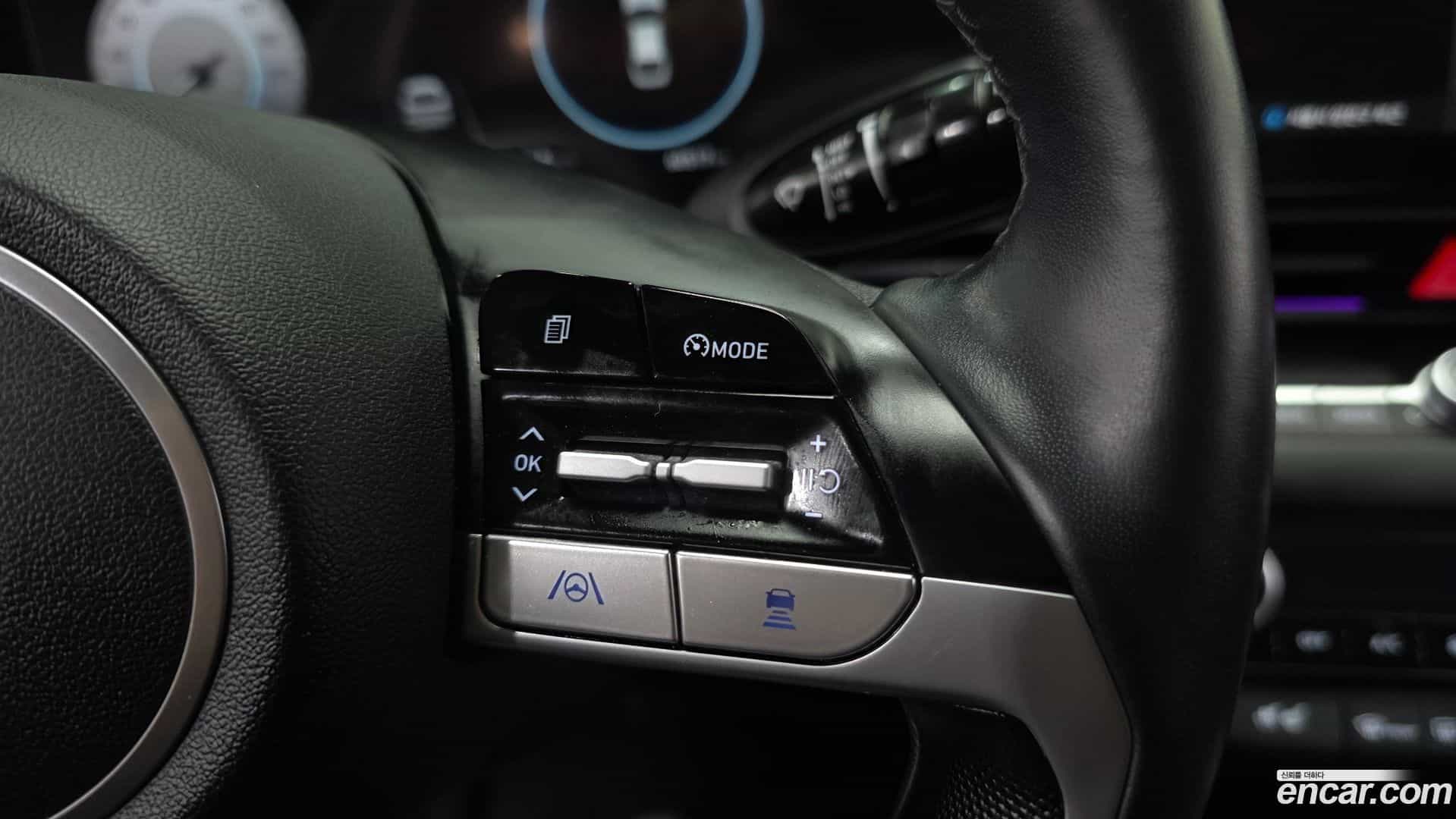 AVANTE Hyundai 2022.0-OPTION-018