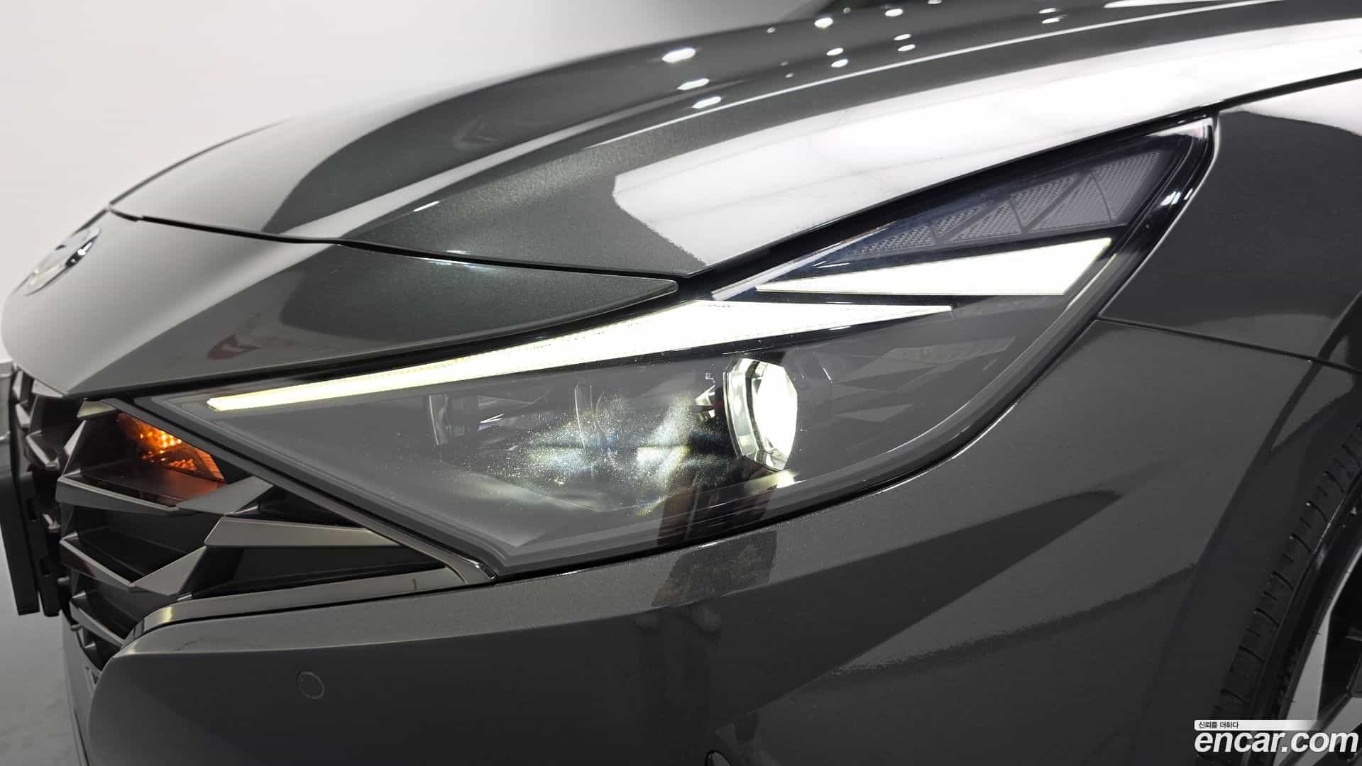 AVANTE Hyundai 2022.0-OUTER-032