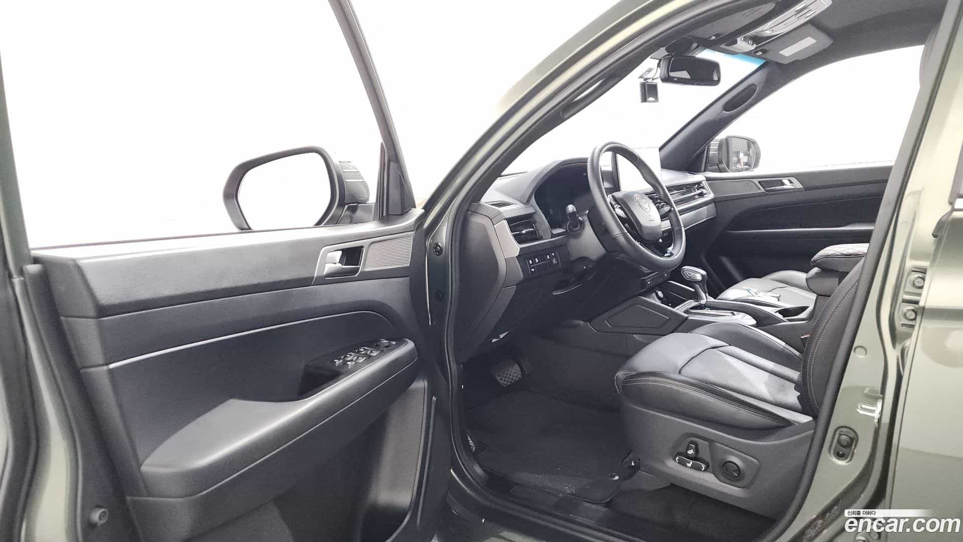 Rexton KG Mobility 2024.4-INNER-010
