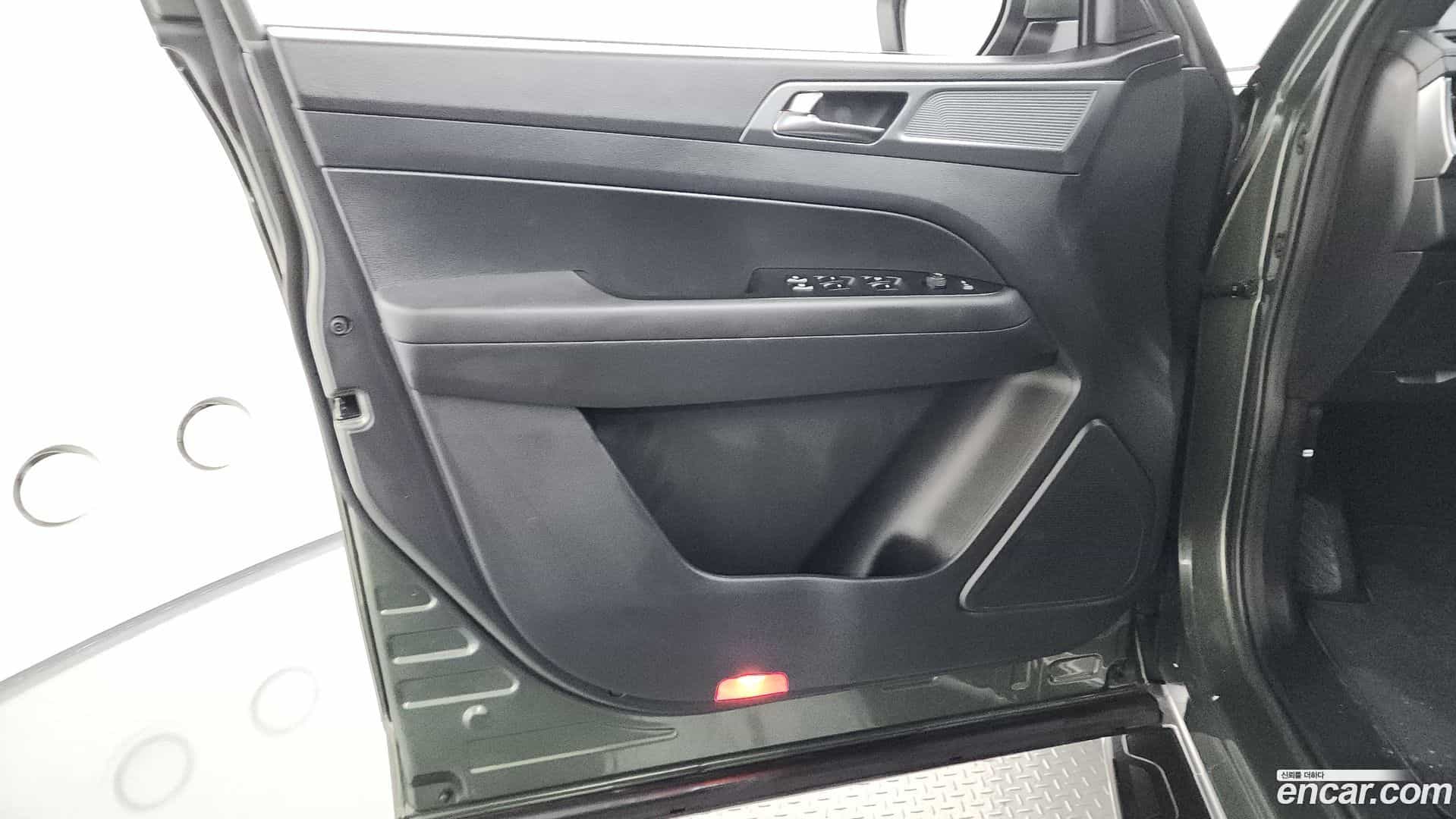 Rexton KG Mobility 2024.4-INNER-034