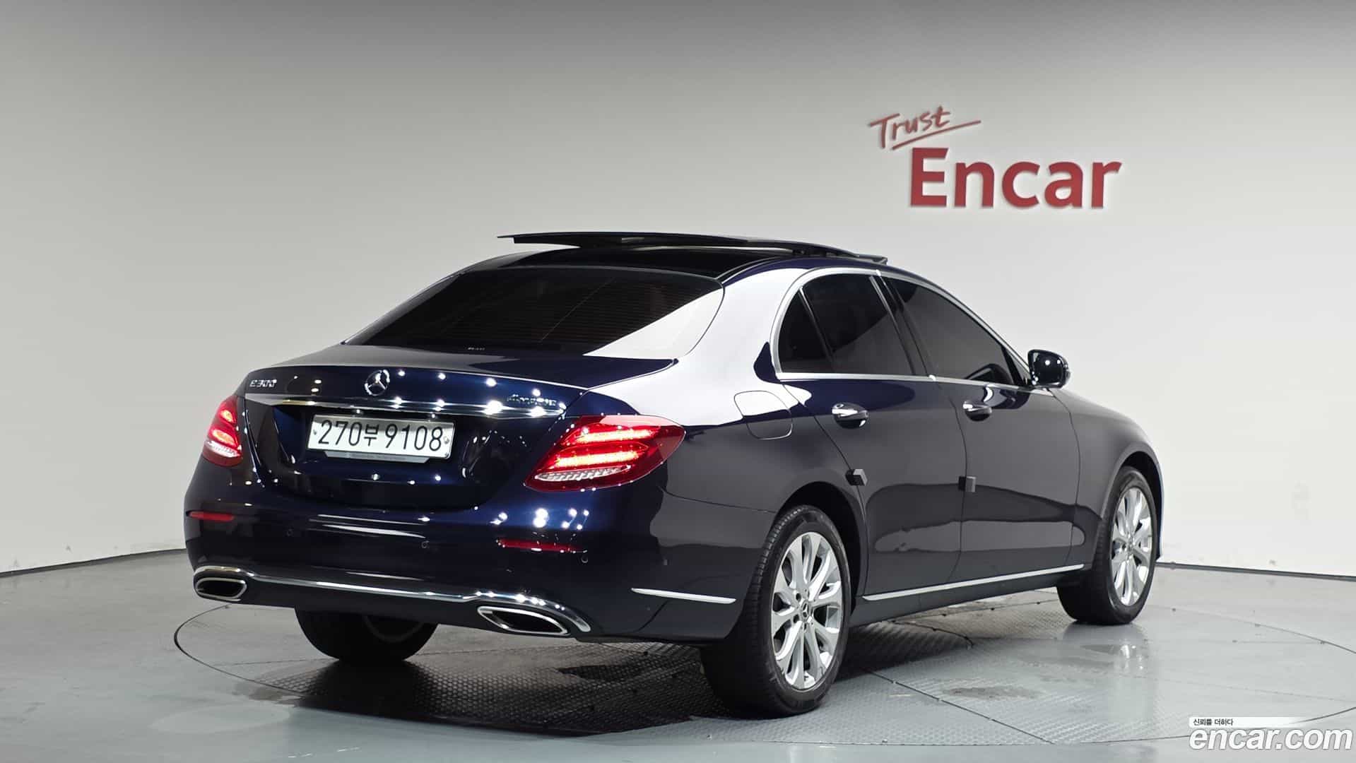 E-Class Mercedes-Benz 2019.8-OUTER-002