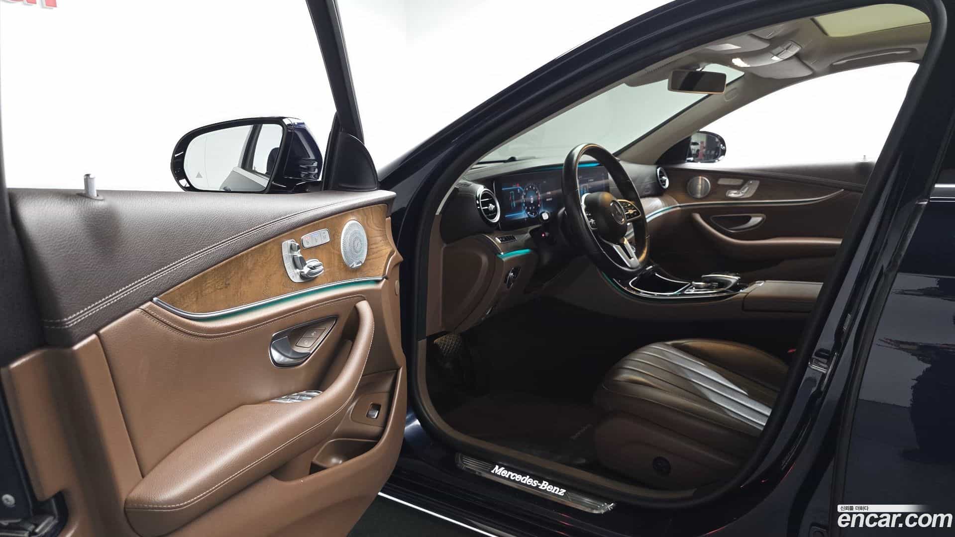 E-Class Mercedes-Benz 2019.8-INNER-010