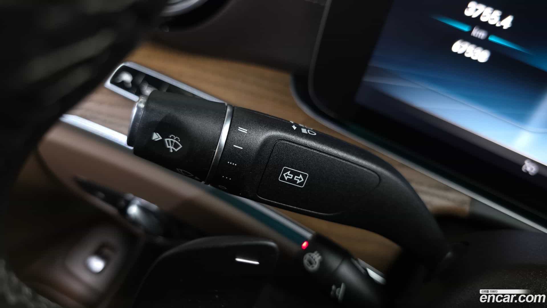 E-Class Mercedes-Benz 2019.8-OPTION-045