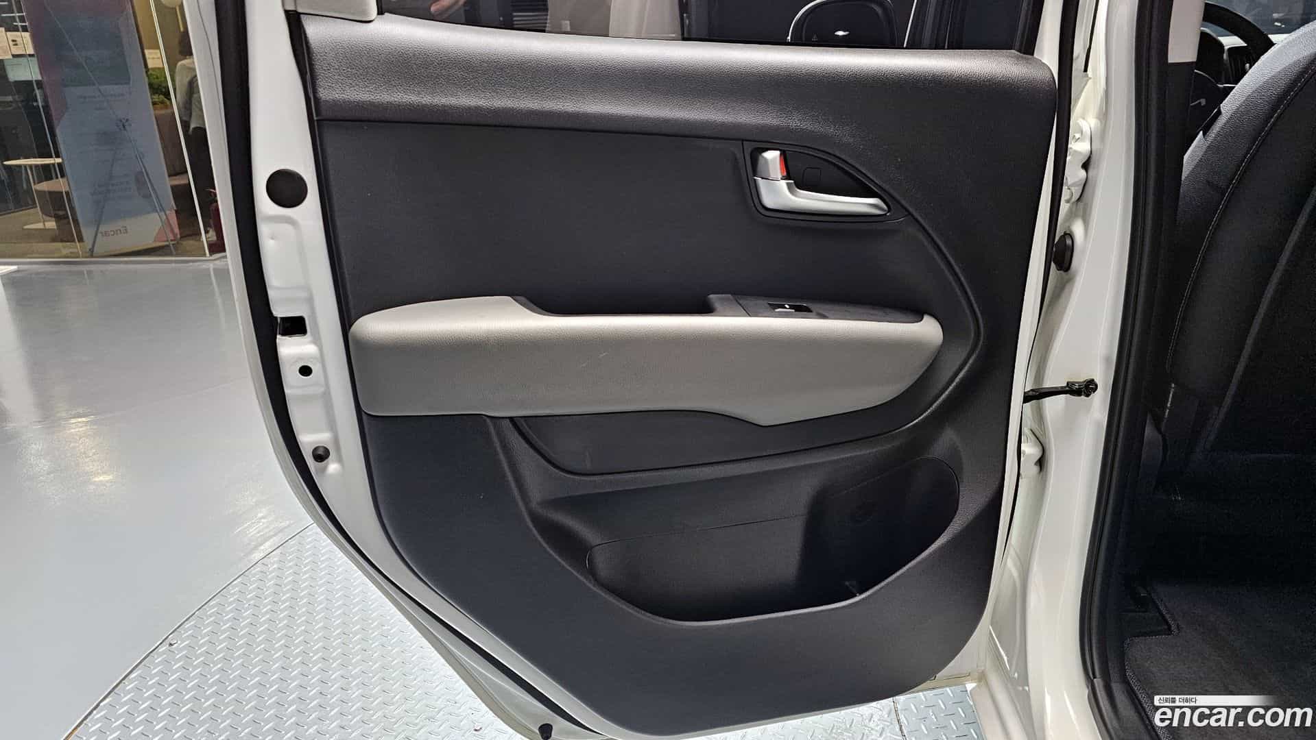 RAY Kia 2022.11-INNER-035