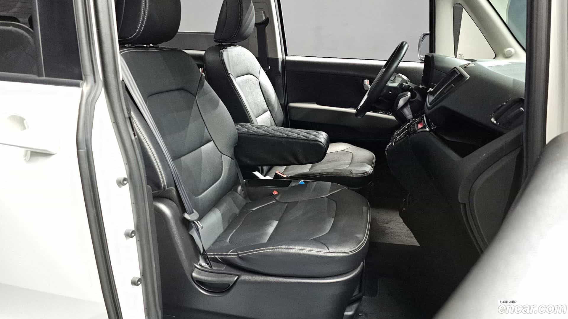 RAY Kia 2022.11-INNER-036